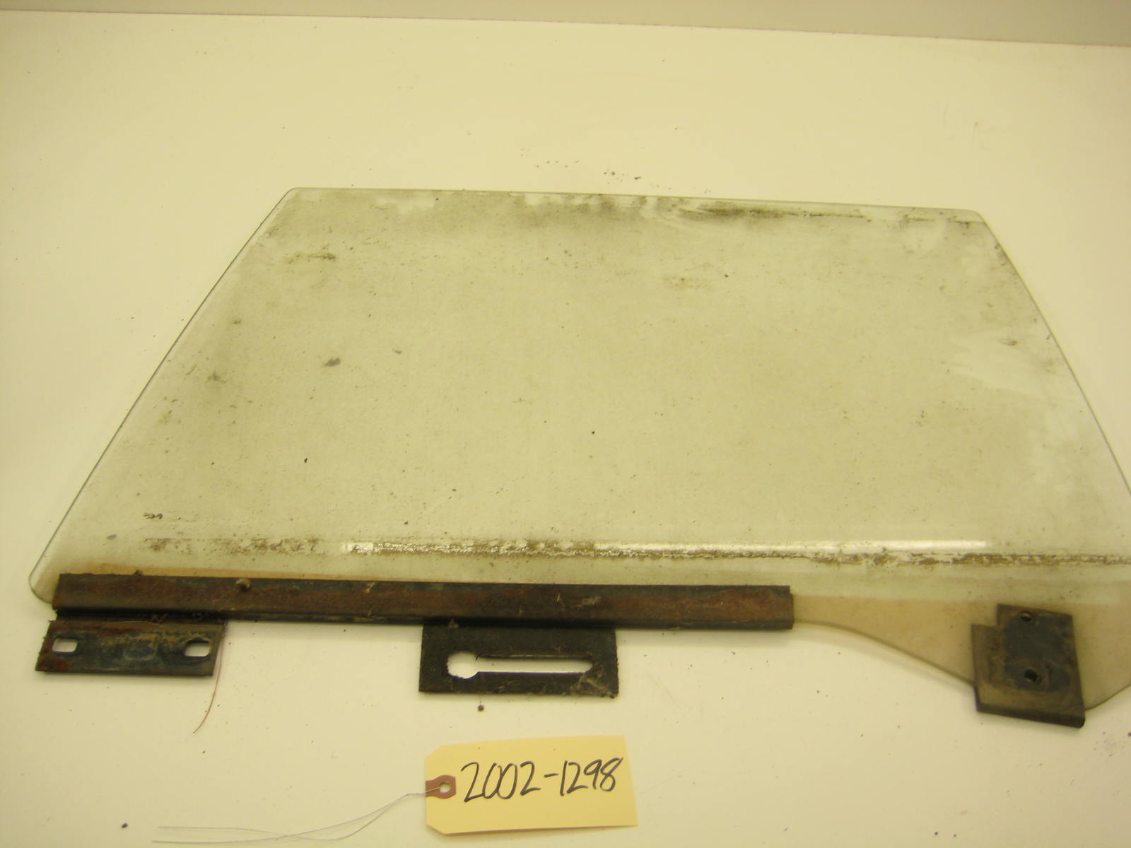 bmw 2002 2002tii e10 drivers side window 2