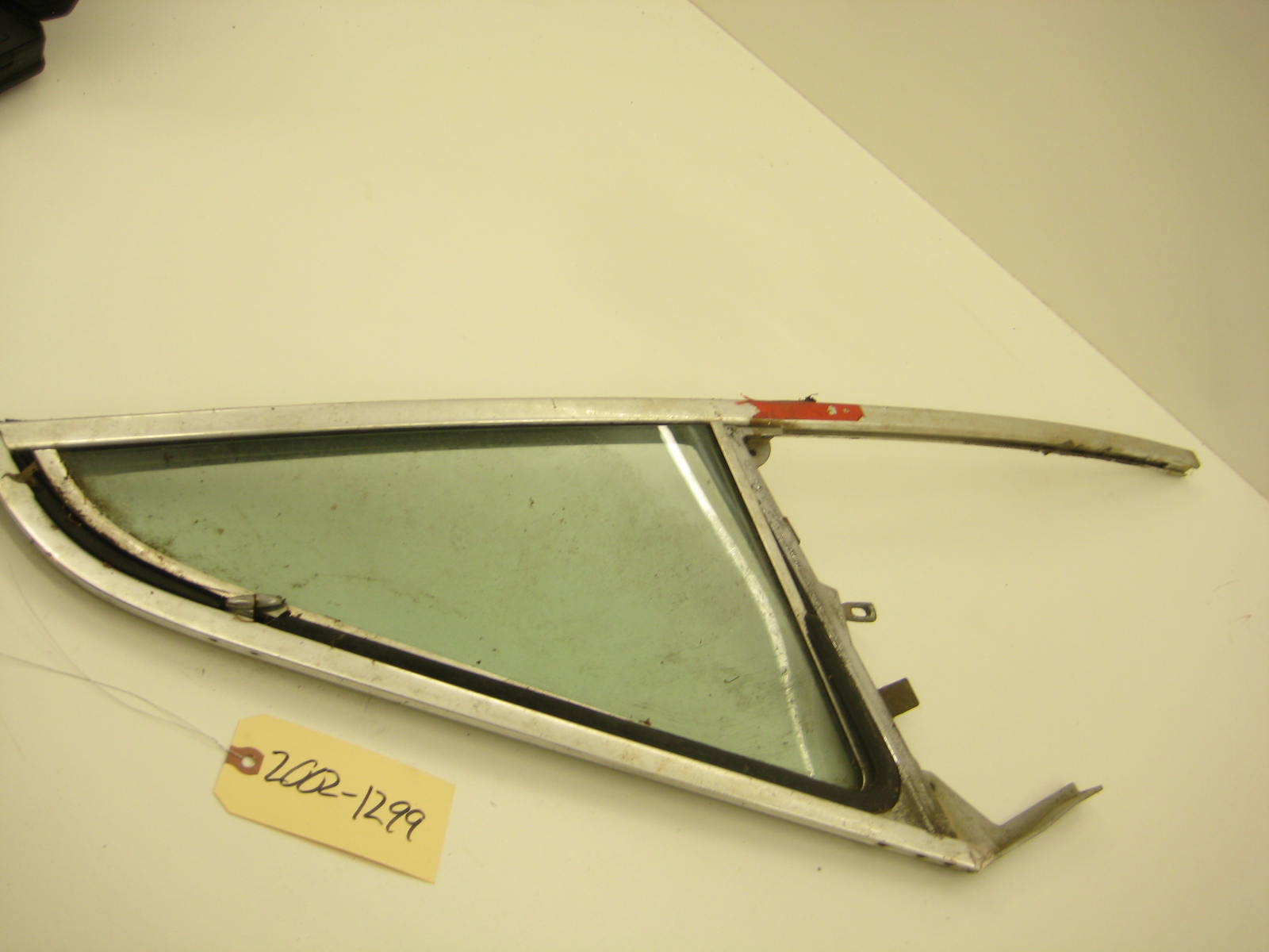 bmw 2002 2002tii e10 drivers side vent window