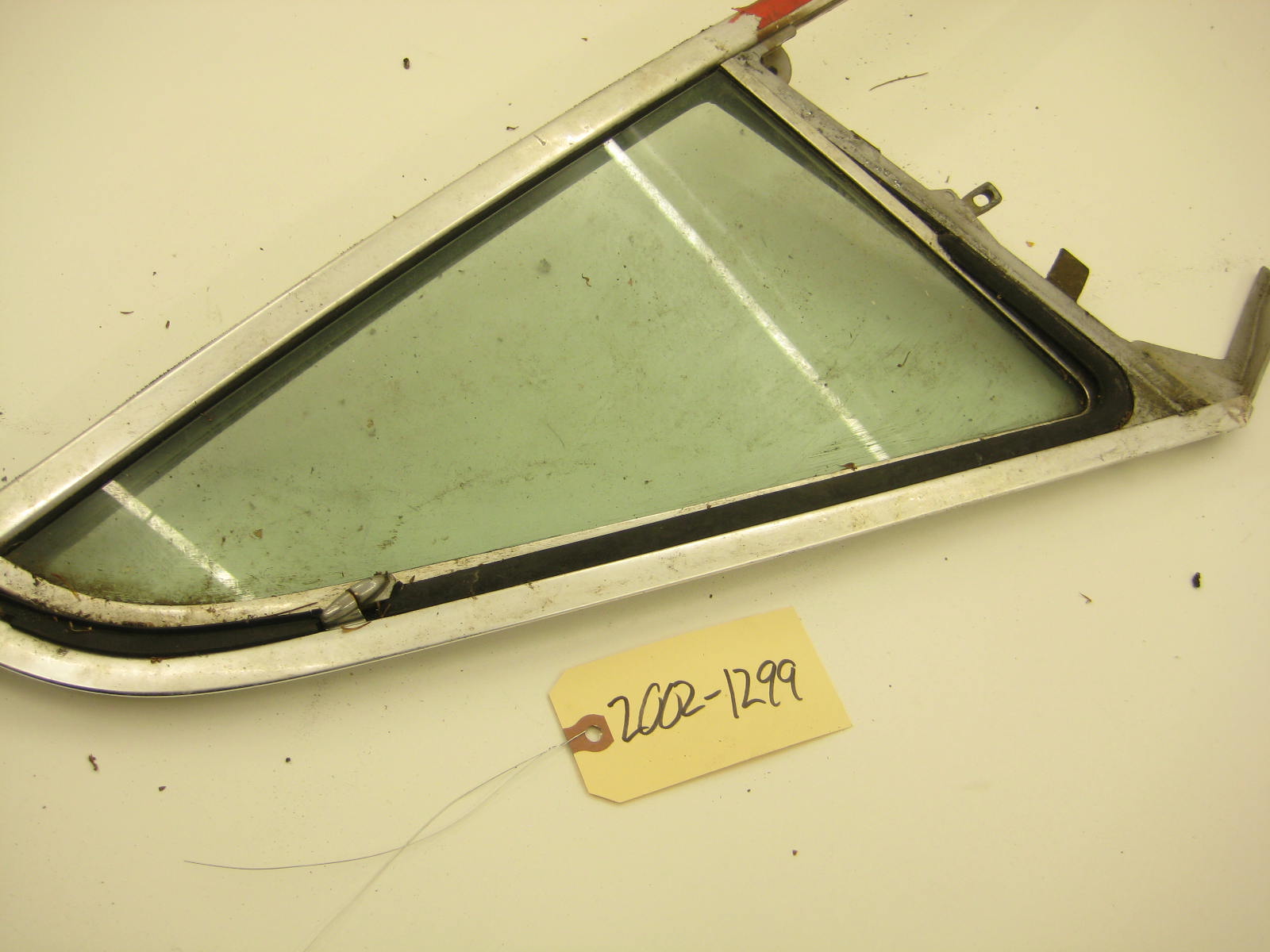 bmw 2002 2002tii e10 drivers side vent window