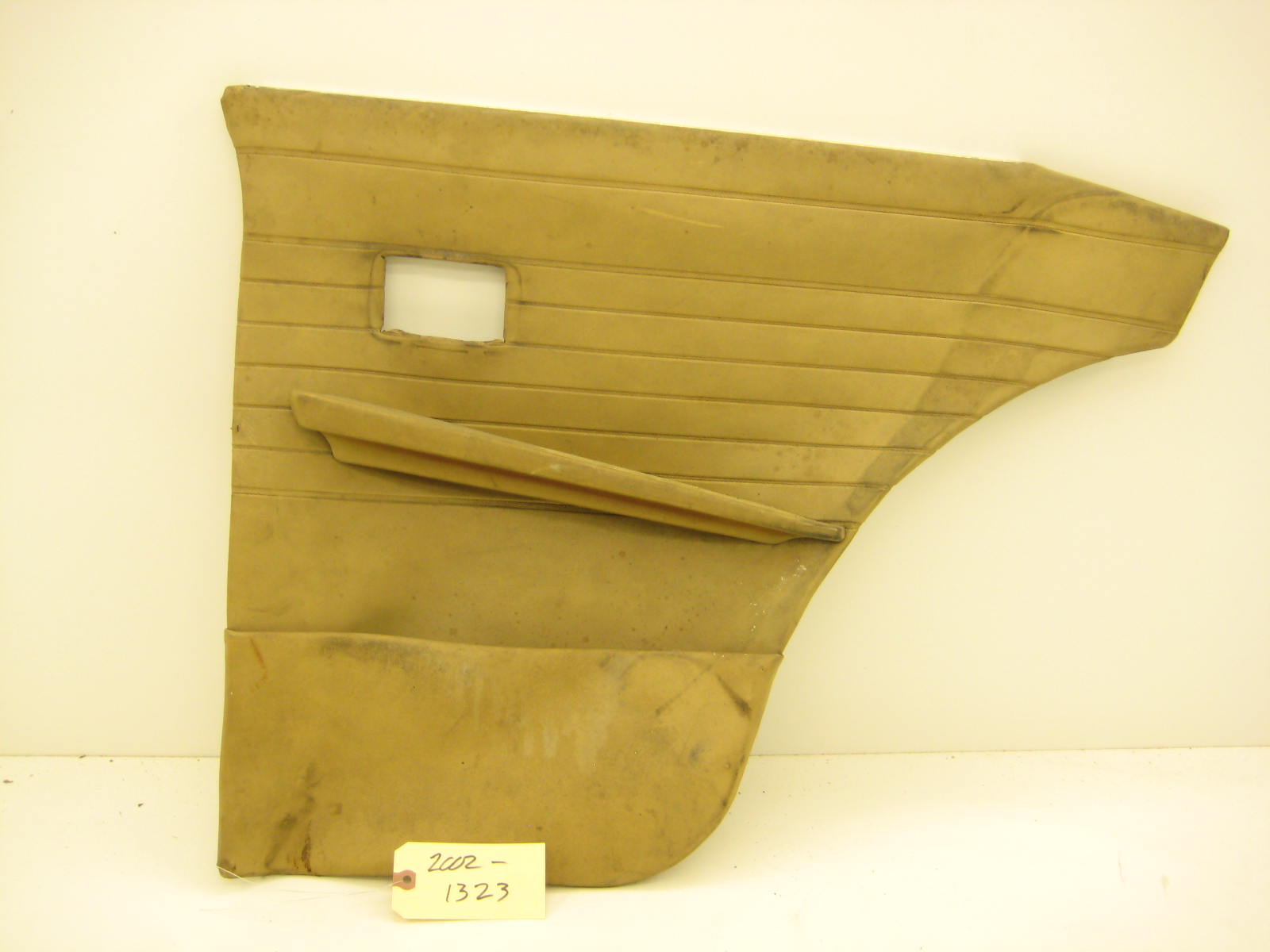 bmw 2002 2002tii e10 passenger side rear card 2