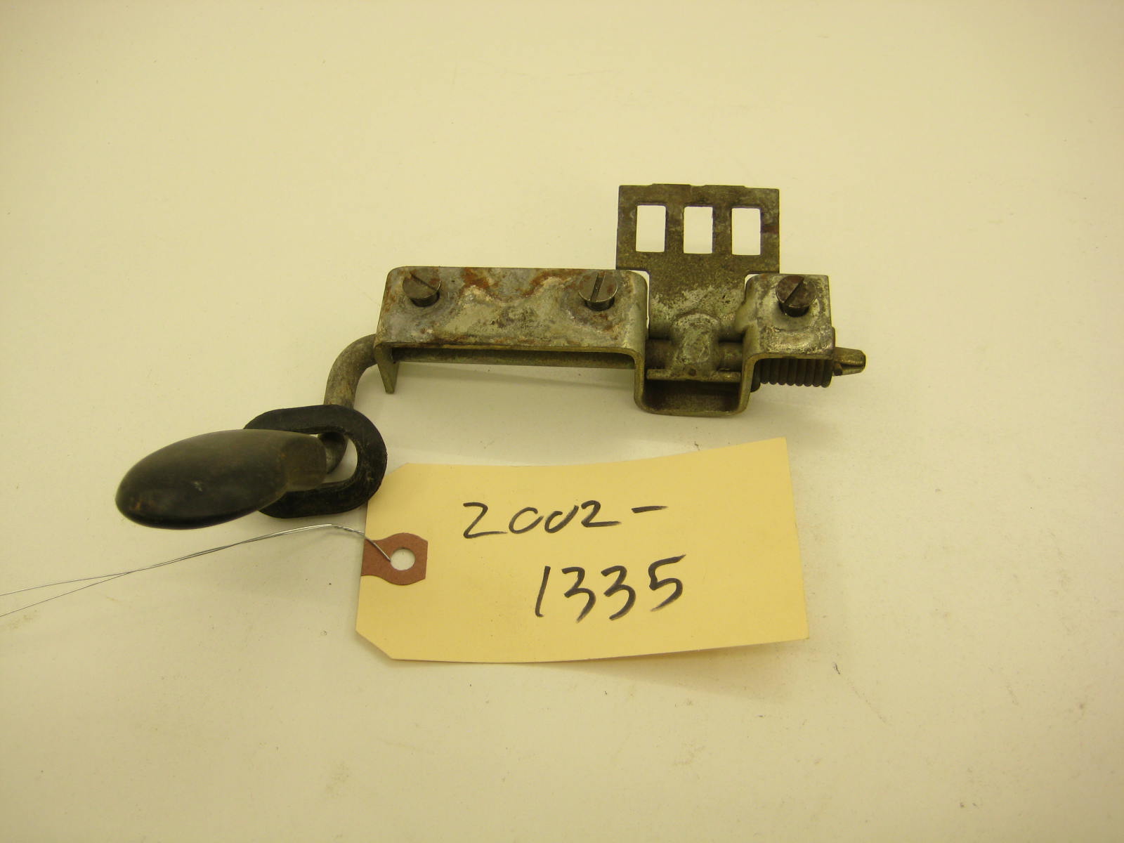 bmw 2002 2002tii e10 seat latch with knob