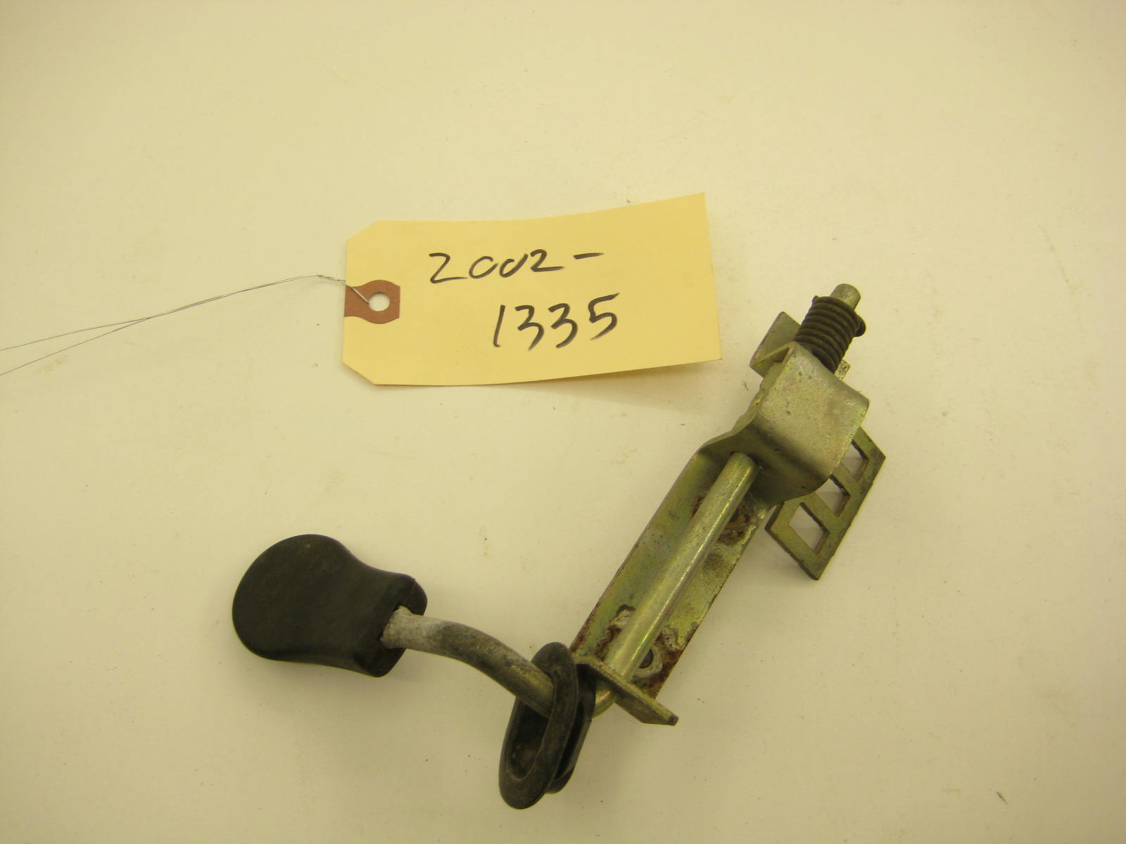 bmw 2002 2002tii e10 seat latch with knob