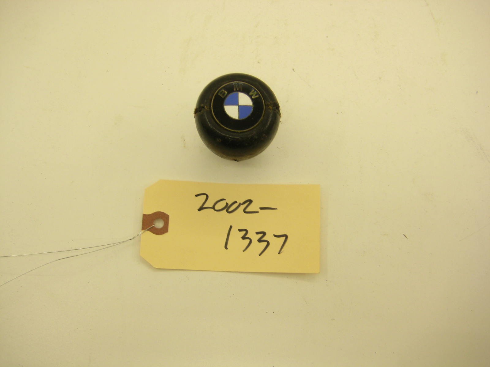 bmw 2002 2002tii e10 screw on leather shift knob