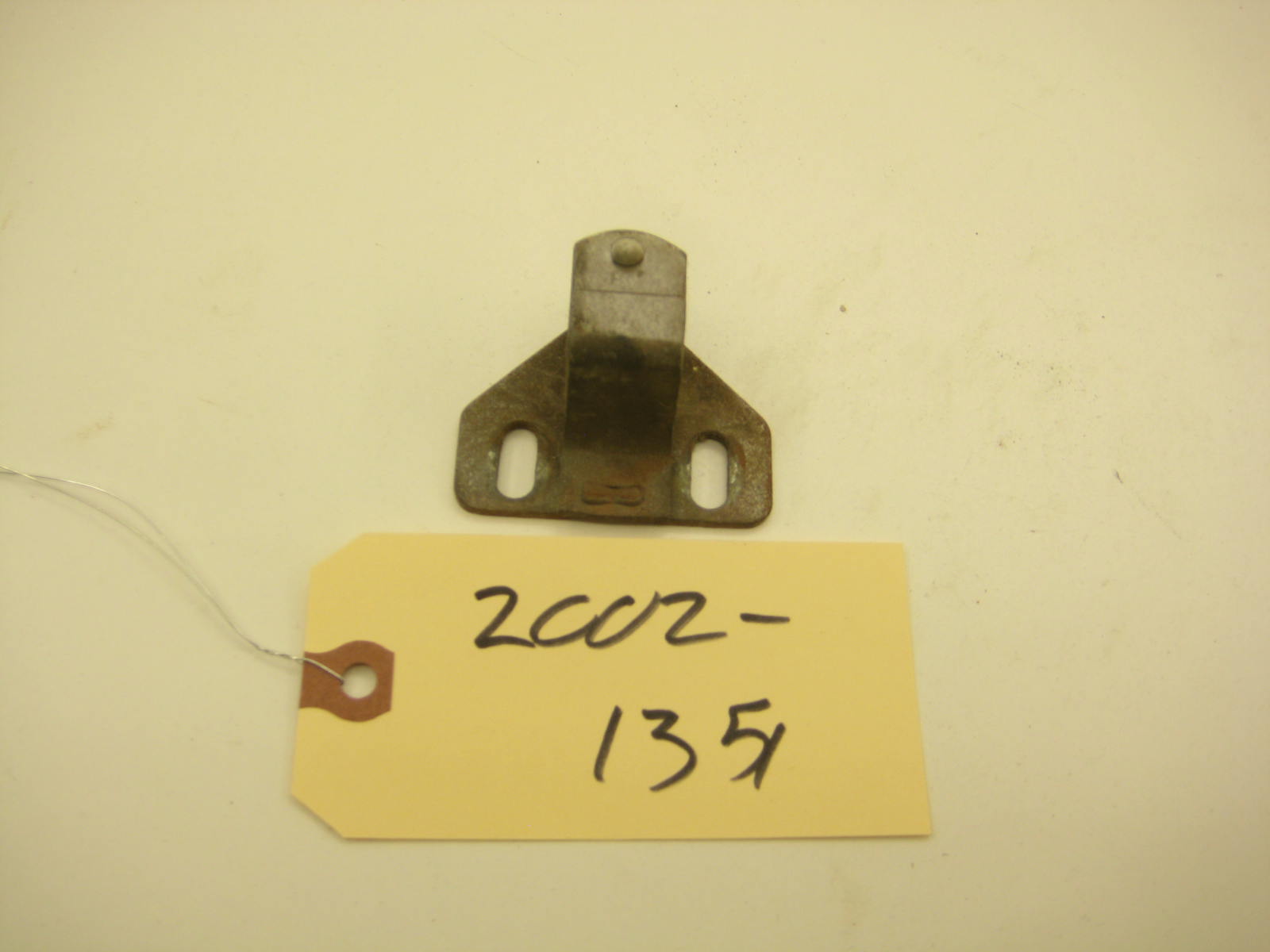 bmw 2002 2002tii e10 trunk catch latch