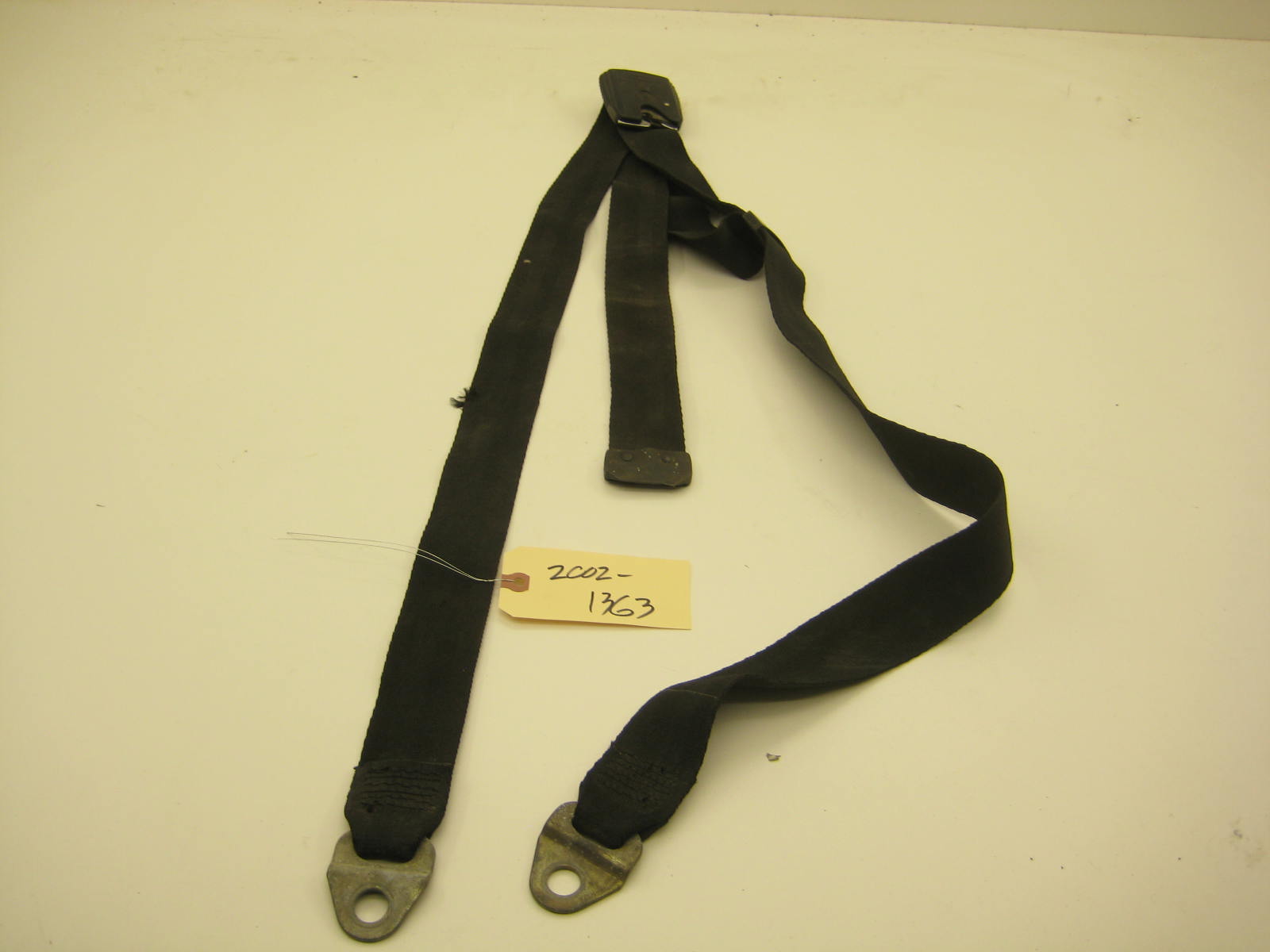 bmw 2002 2002tii e10 early clip in seat belt