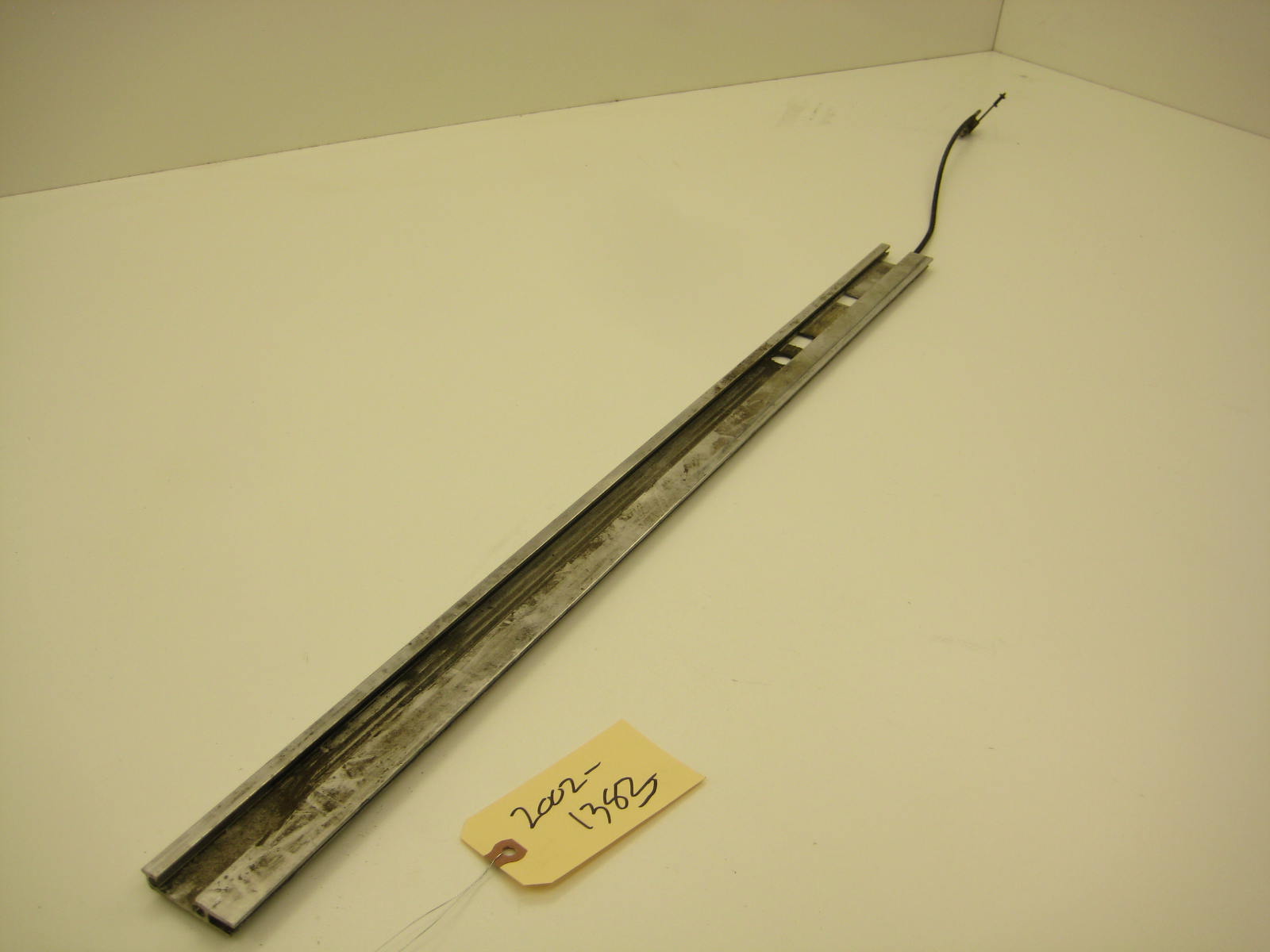 bmw 2002 2002tii e10 sunroof cable slide track 2