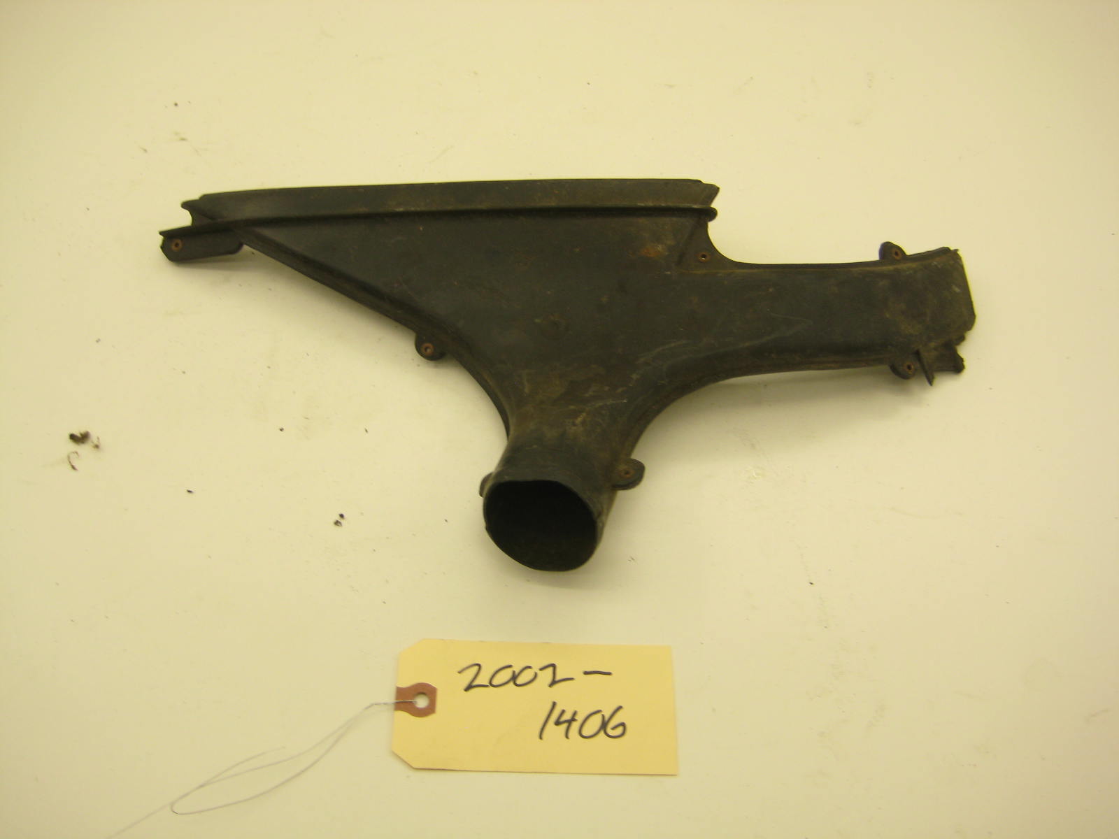 bmw 2002 2002tii e10 drivers side defroster vent duct