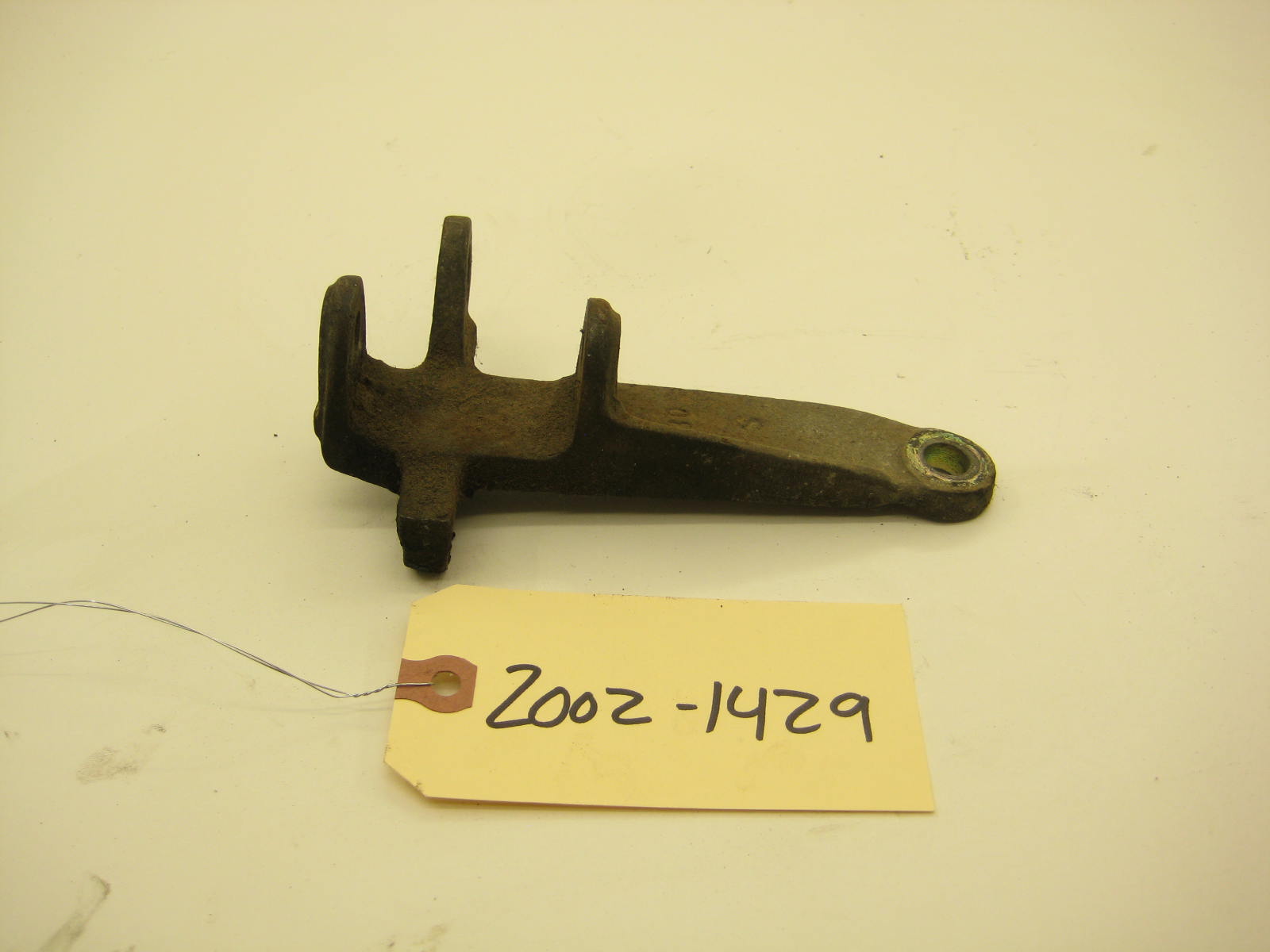 bmw 2002 2002tii e10 m10 upper alternator bracket