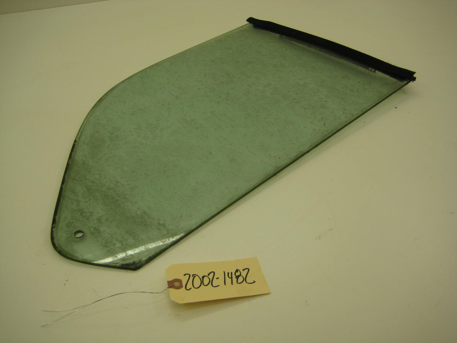 bmw 2002 2002tii e10 passenger right rear flip out window