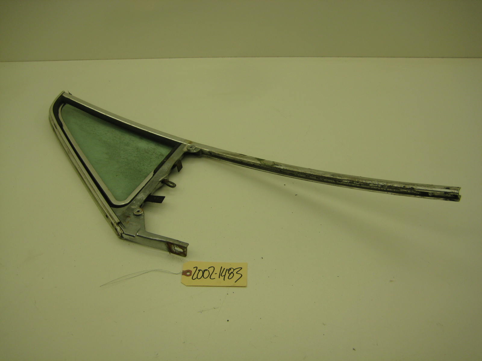 bmw 2002 2002tii e10 passenger right front vent window