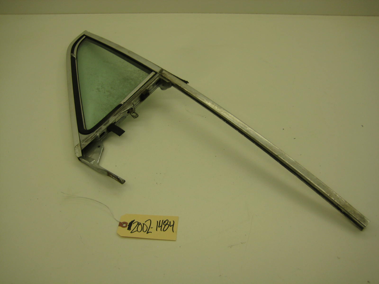 bmw 2002 2002tii e10 drivers left front vent window