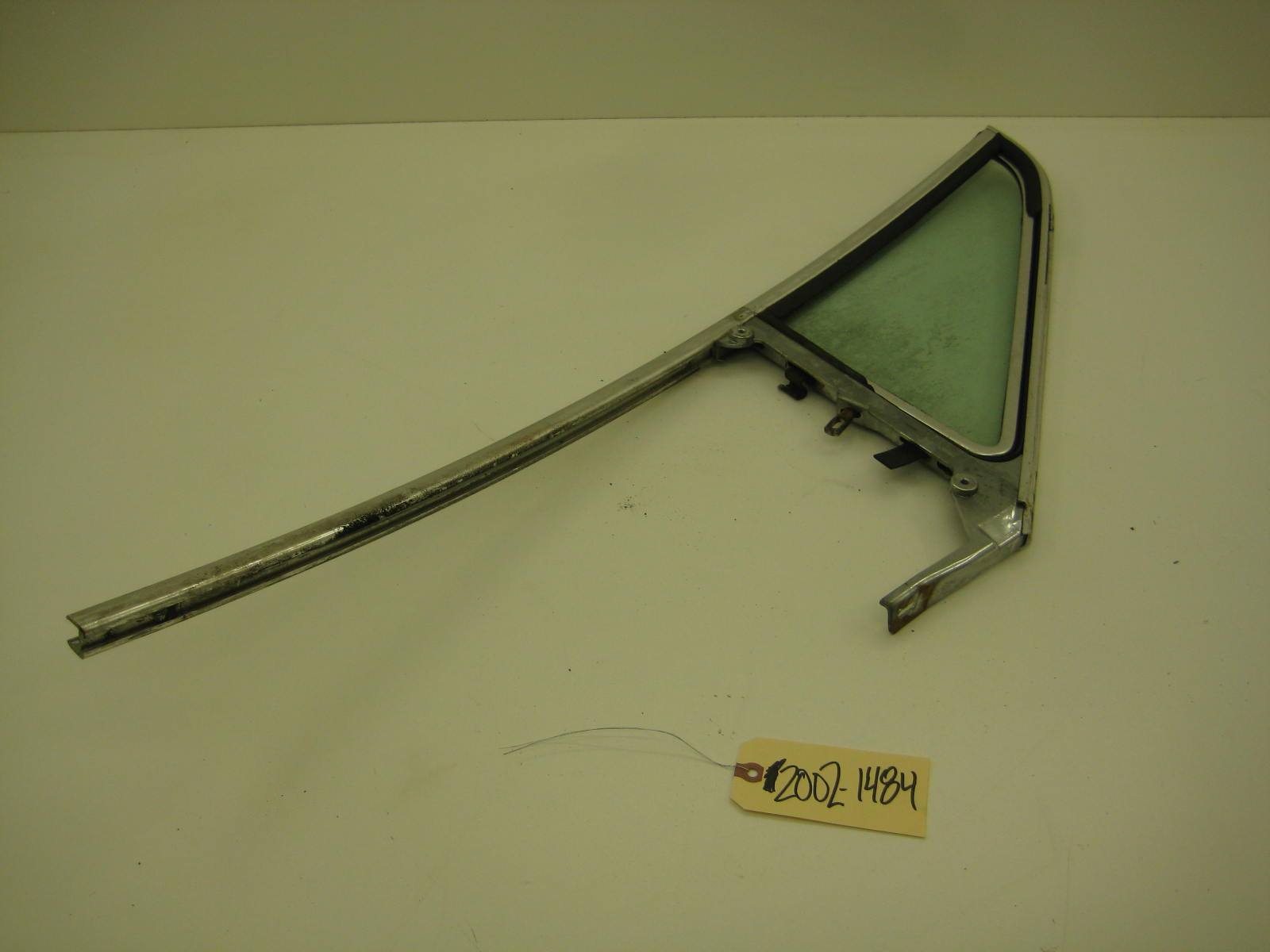 bmw 2002 2002tii e10 drivers left front vent window