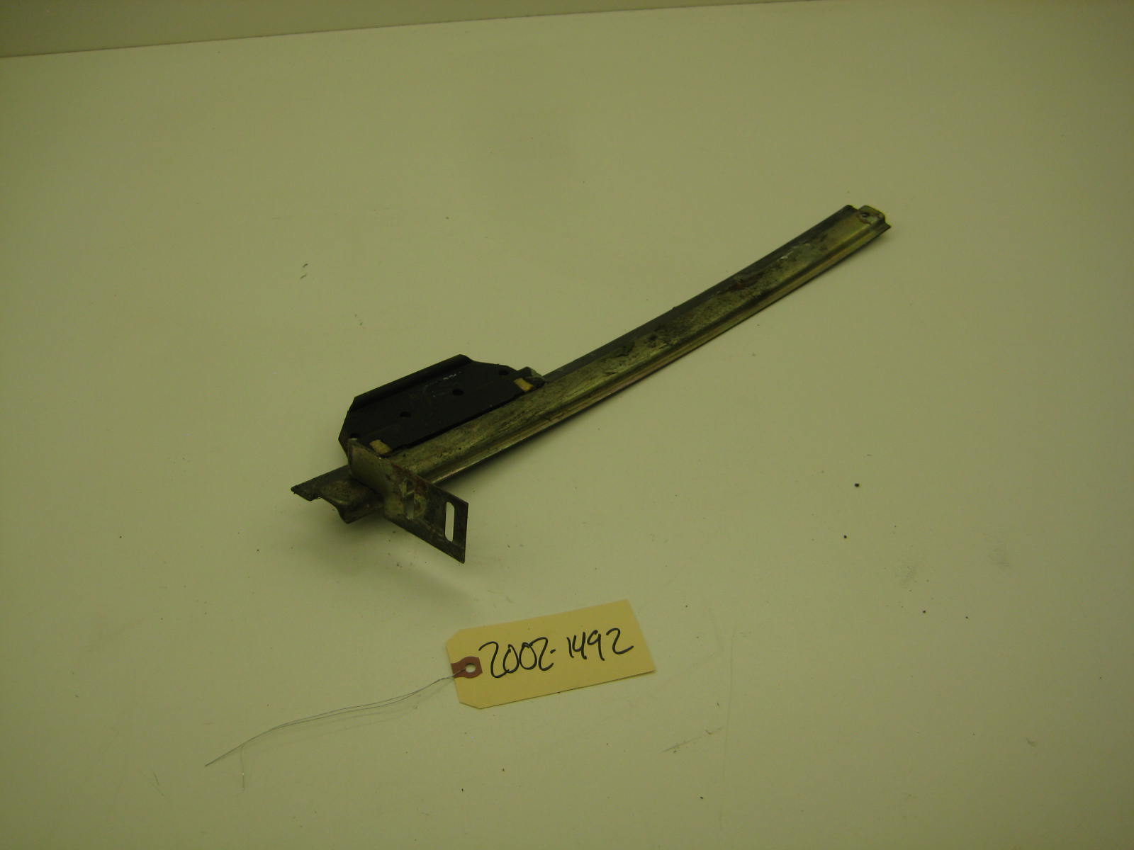 bmw 2002 2002tii e10 passenger right window track