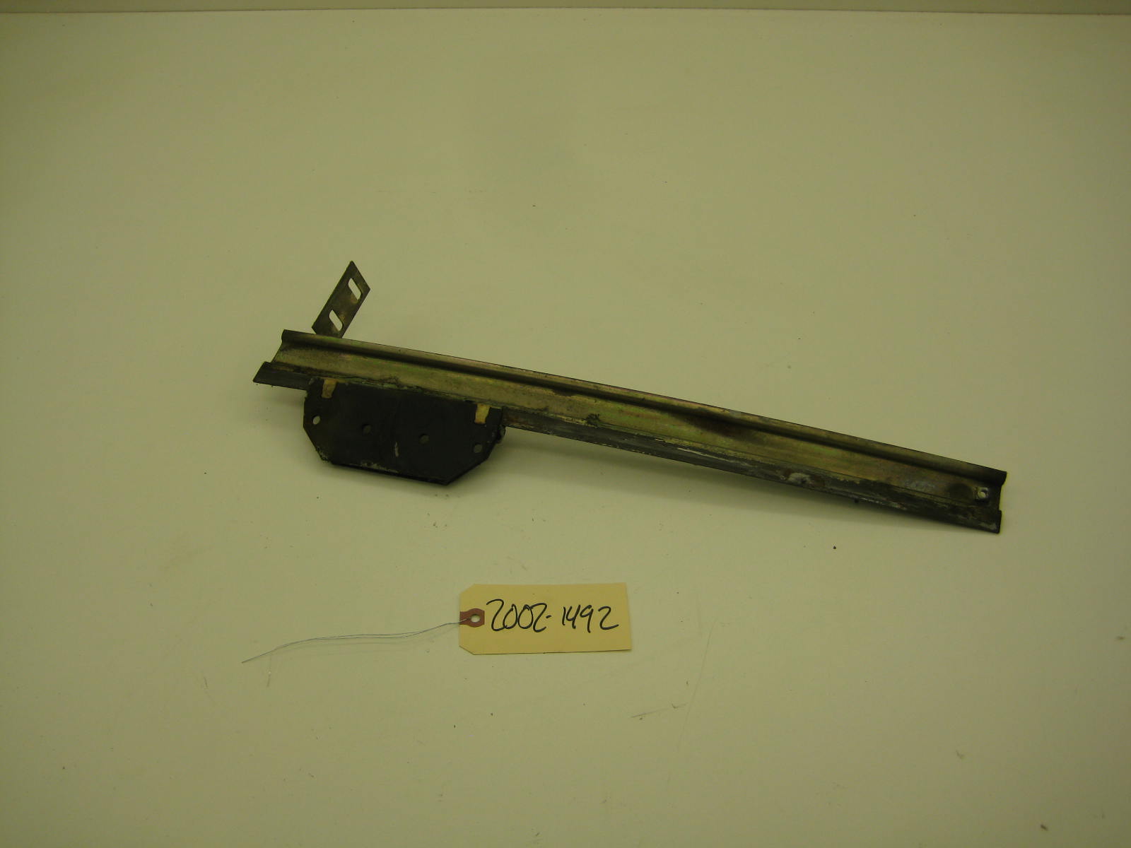 bmw 2002 2002tii e10 passenger right window track