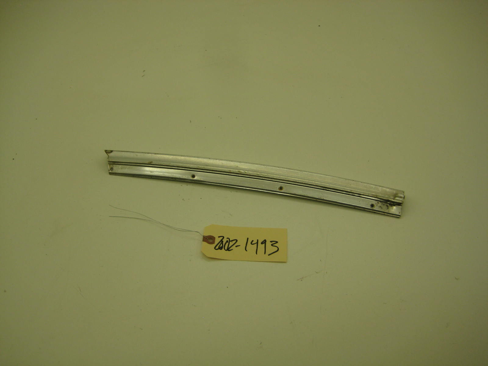 bmw 2002 2002tii e10 passenger right side b pillar exterior trim