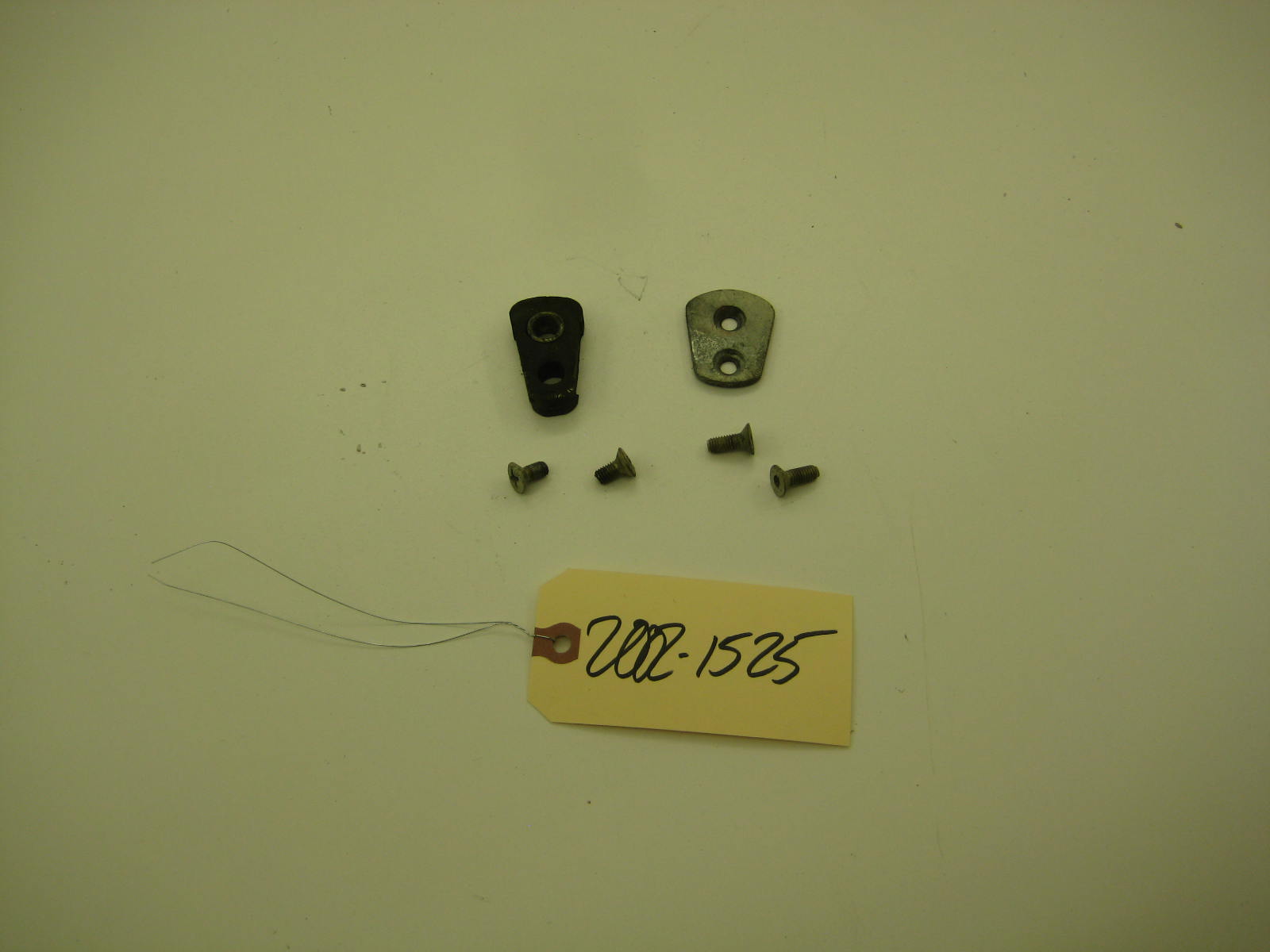 bmw 2002 2002tii e10 door catch hardware
