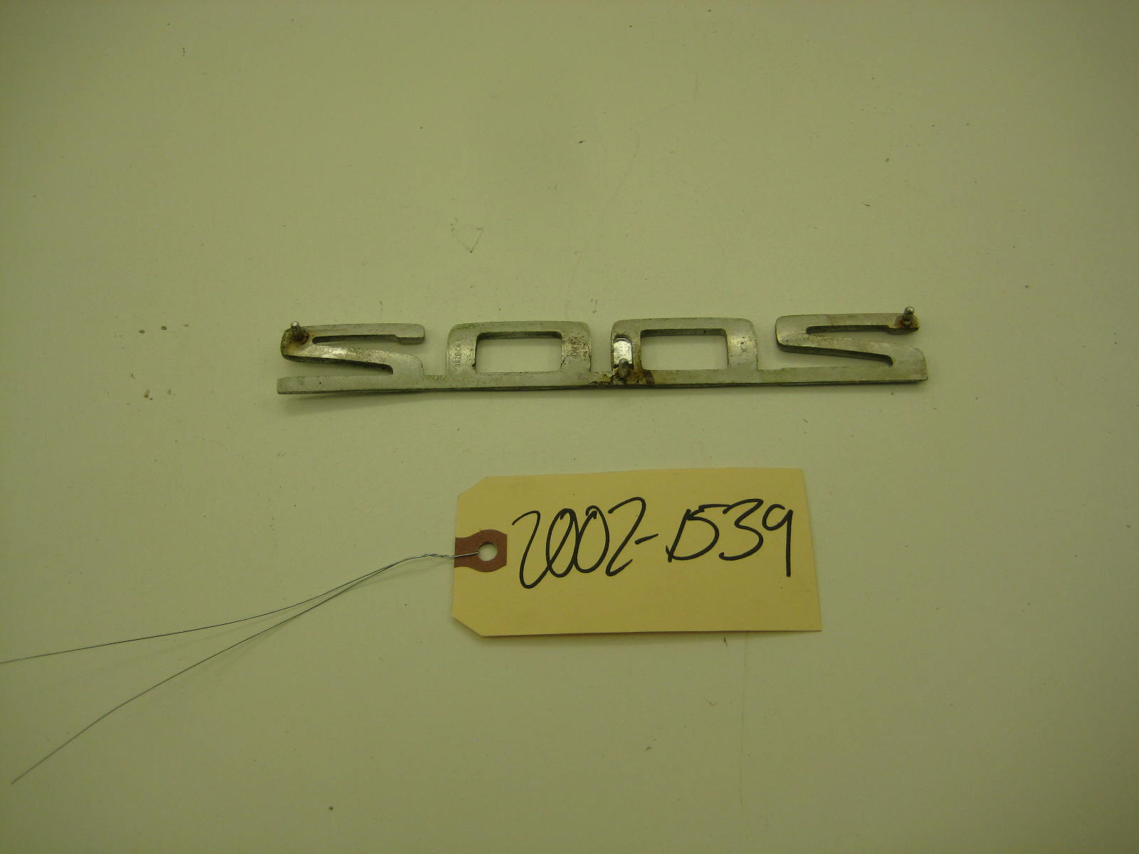 bmw 2002 2002tii e10 2002 truck badge