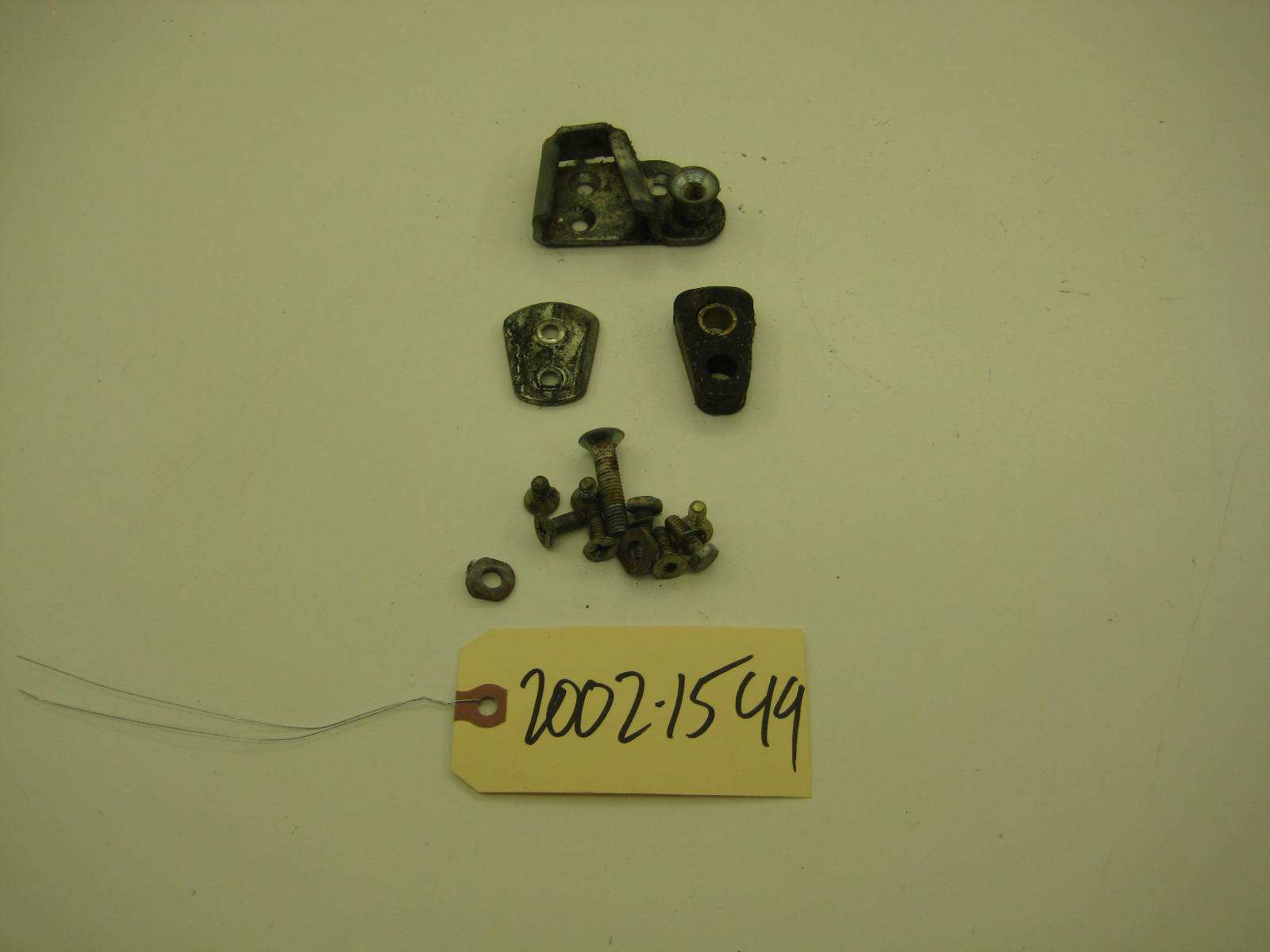 bmw 2002 2002tii e10 passenger door catch and hardware