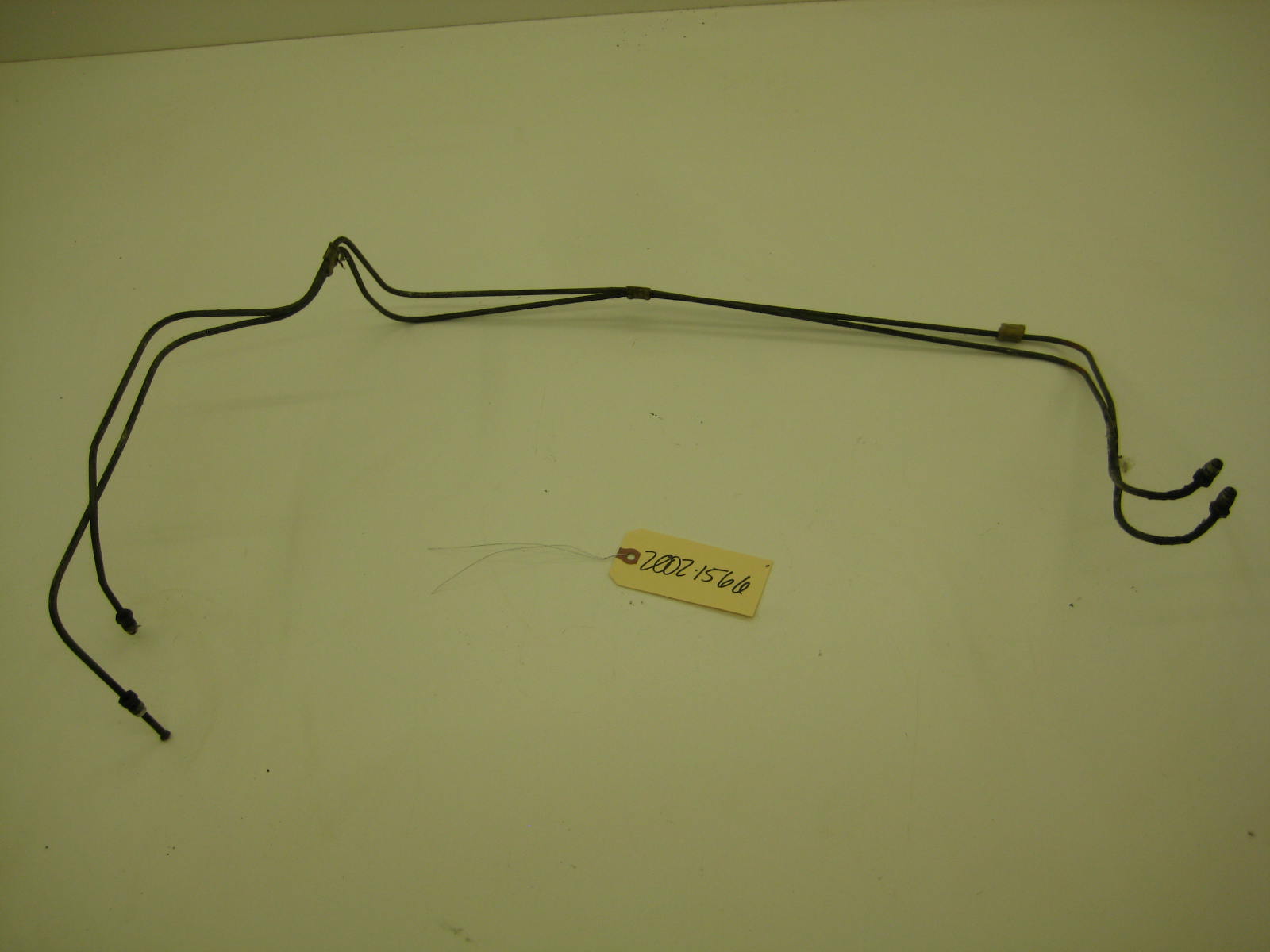 bmw 2002 2002tii e10 front brake lines along firewall