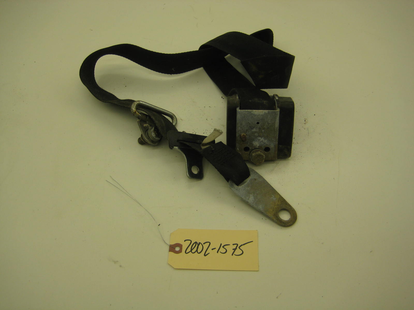 bmw 2002 2002tii e10 front seat belt repa