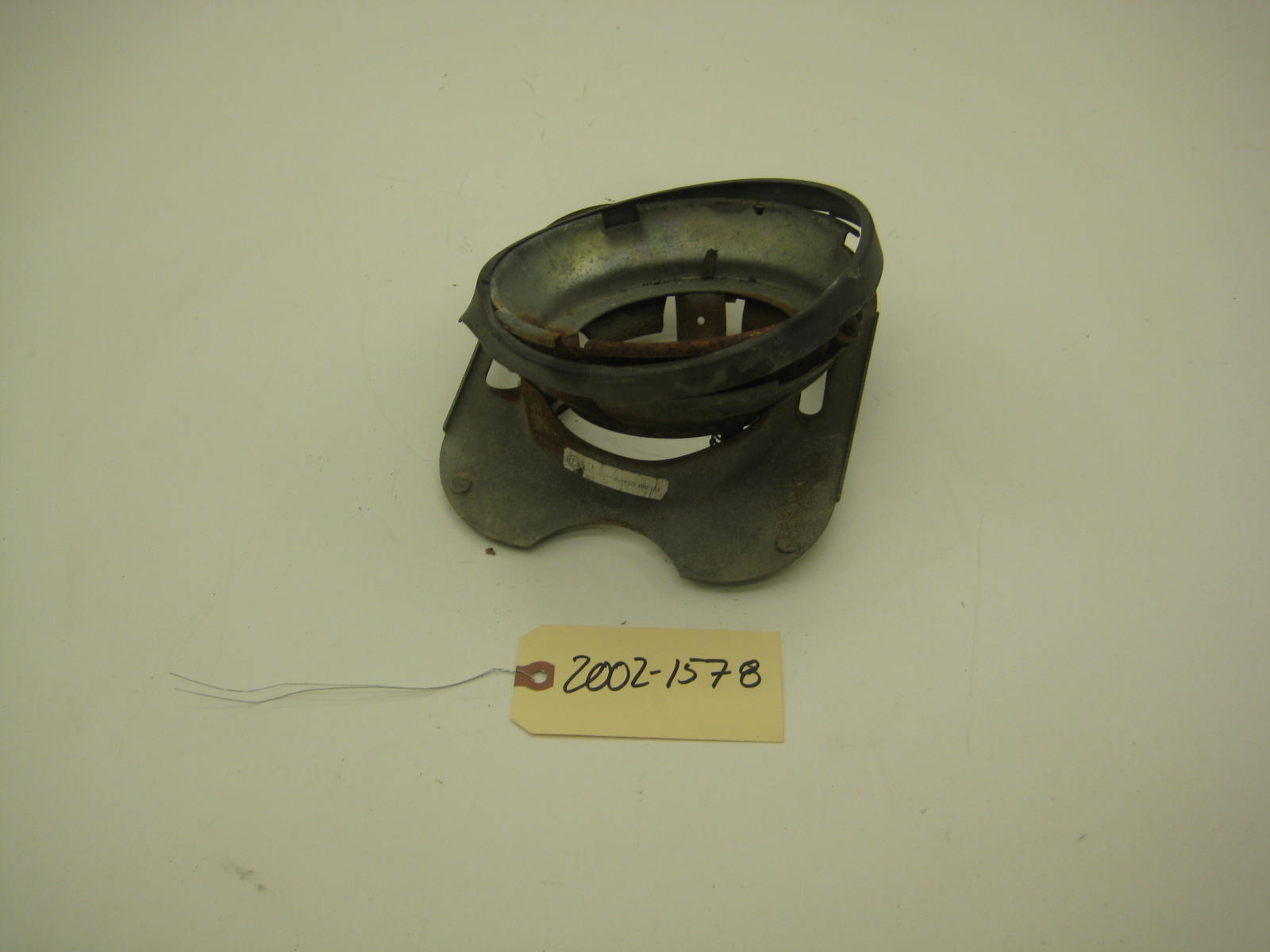 bmw 2002 2002tii e10 passenger right headlight bucket