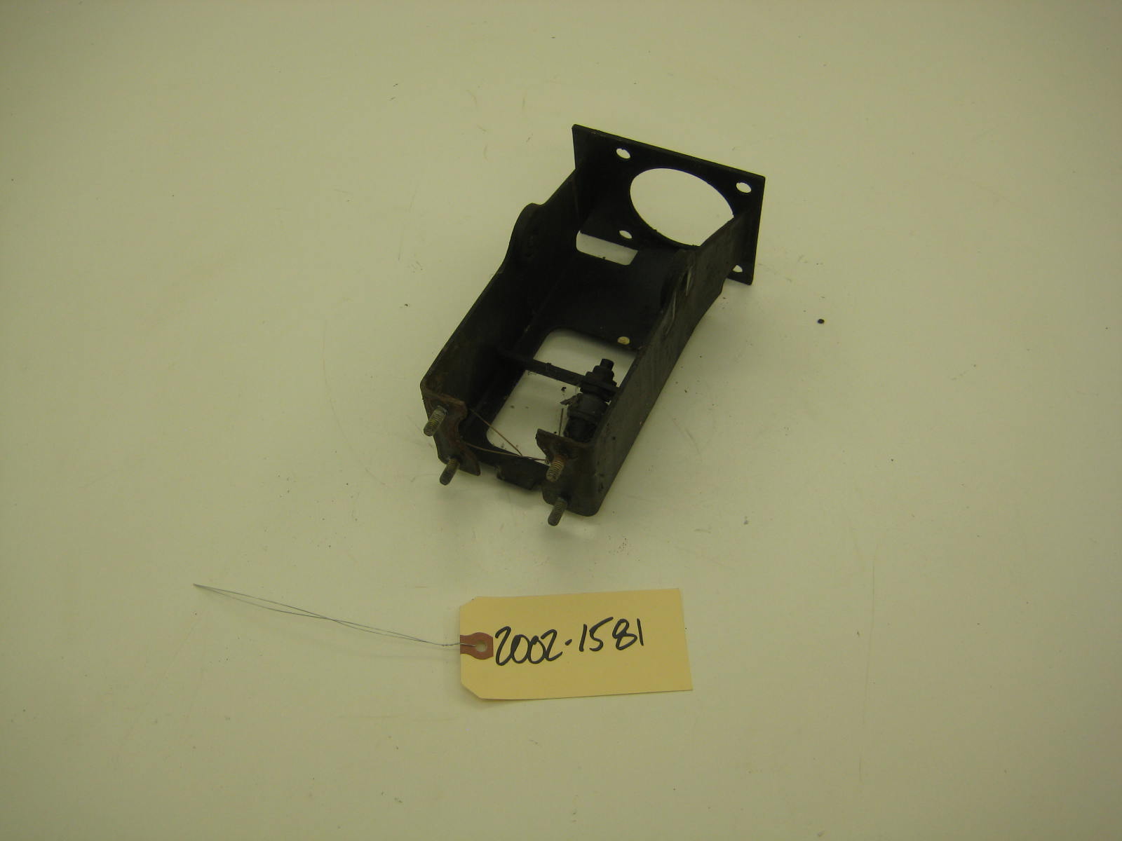 bmw 2002 2002tii e10 brake booster mount