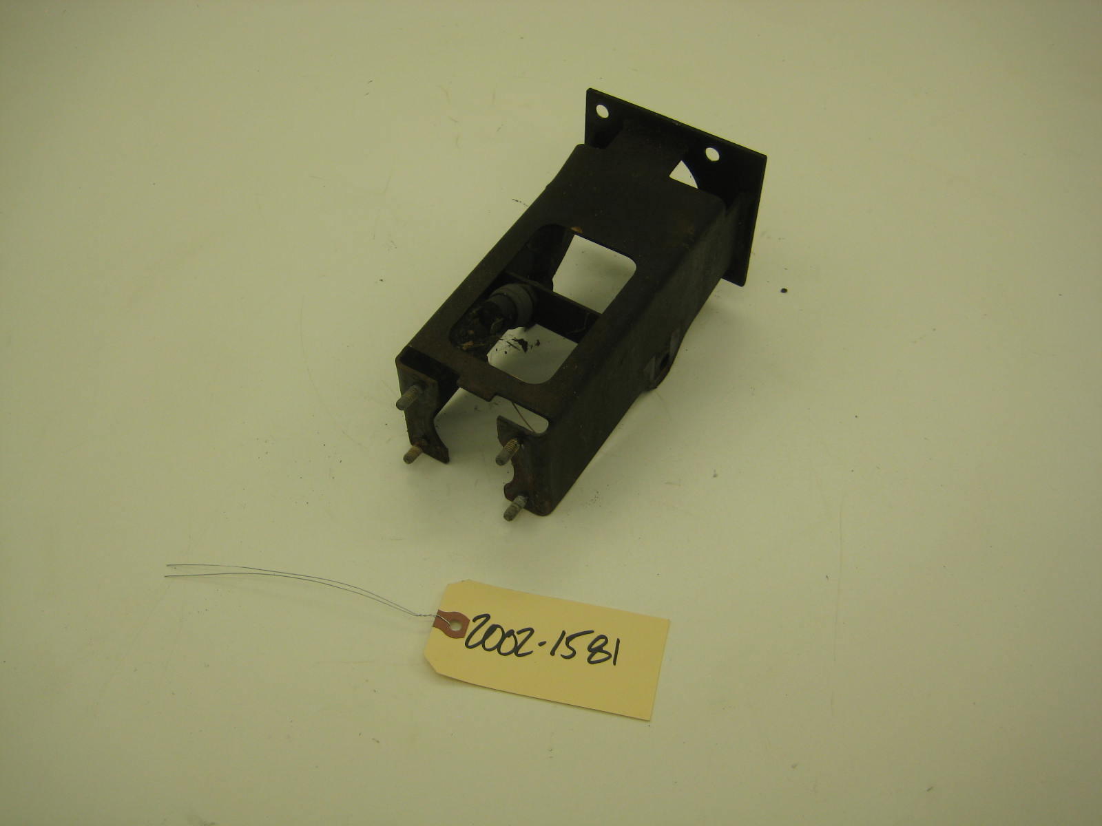 bmw 2002 2002tii e10 brake booster mount