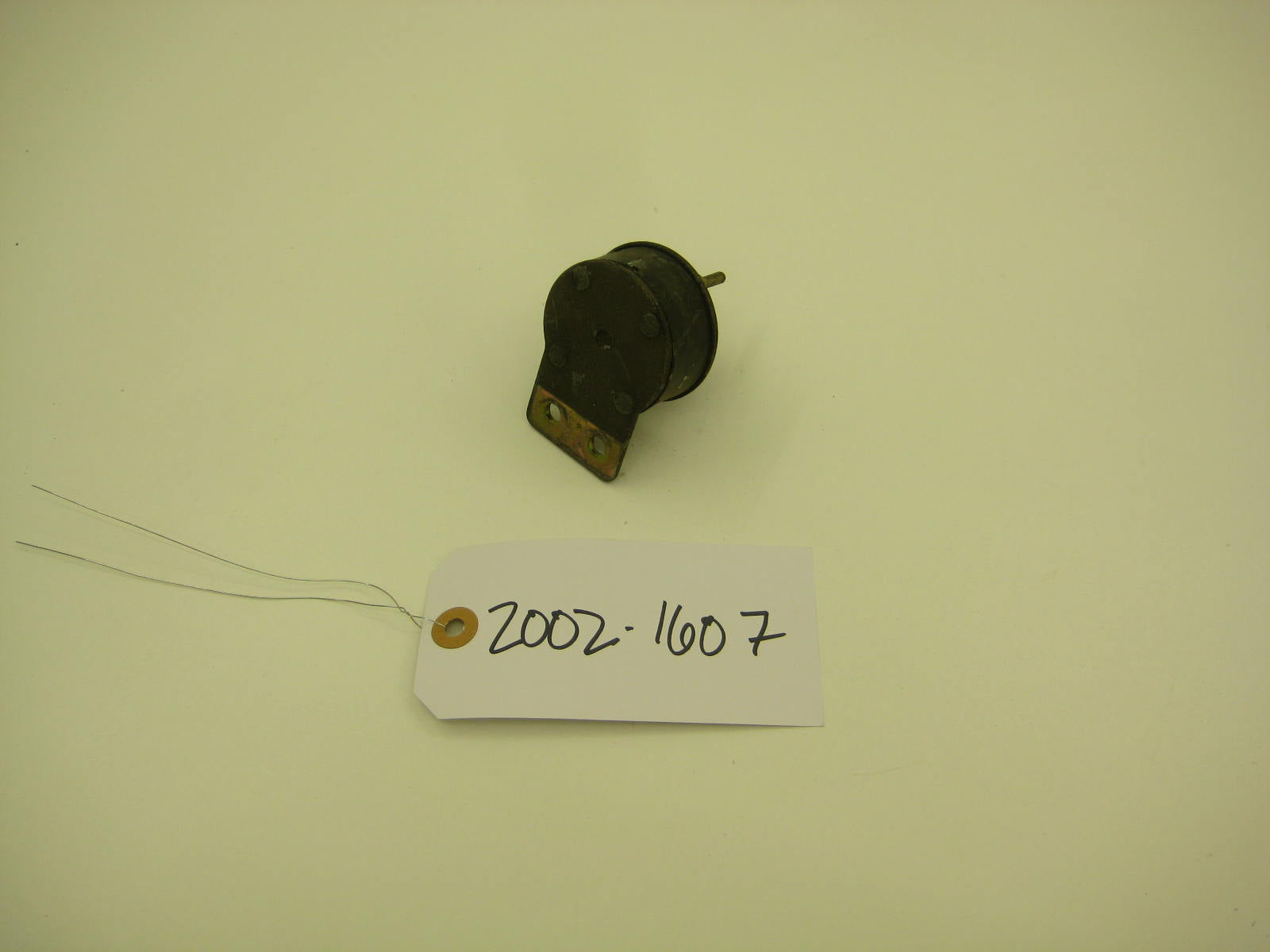 bmw 2002 2002tii e10 emissions vacuum thingy