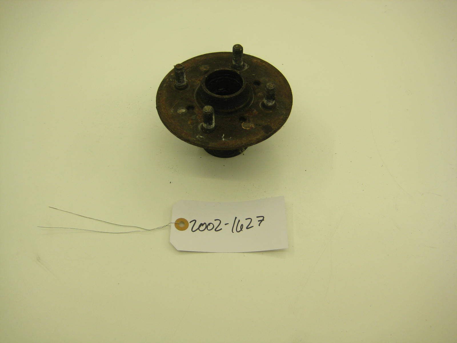 bmw 2002 2002tii e10 front wheel hub