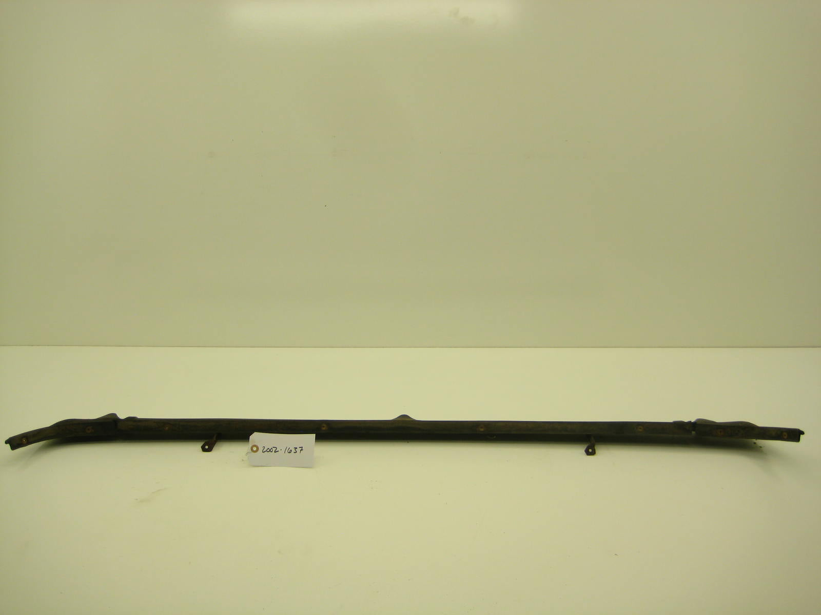 bmw 2002 2002tii e10 rear bumper upper trim