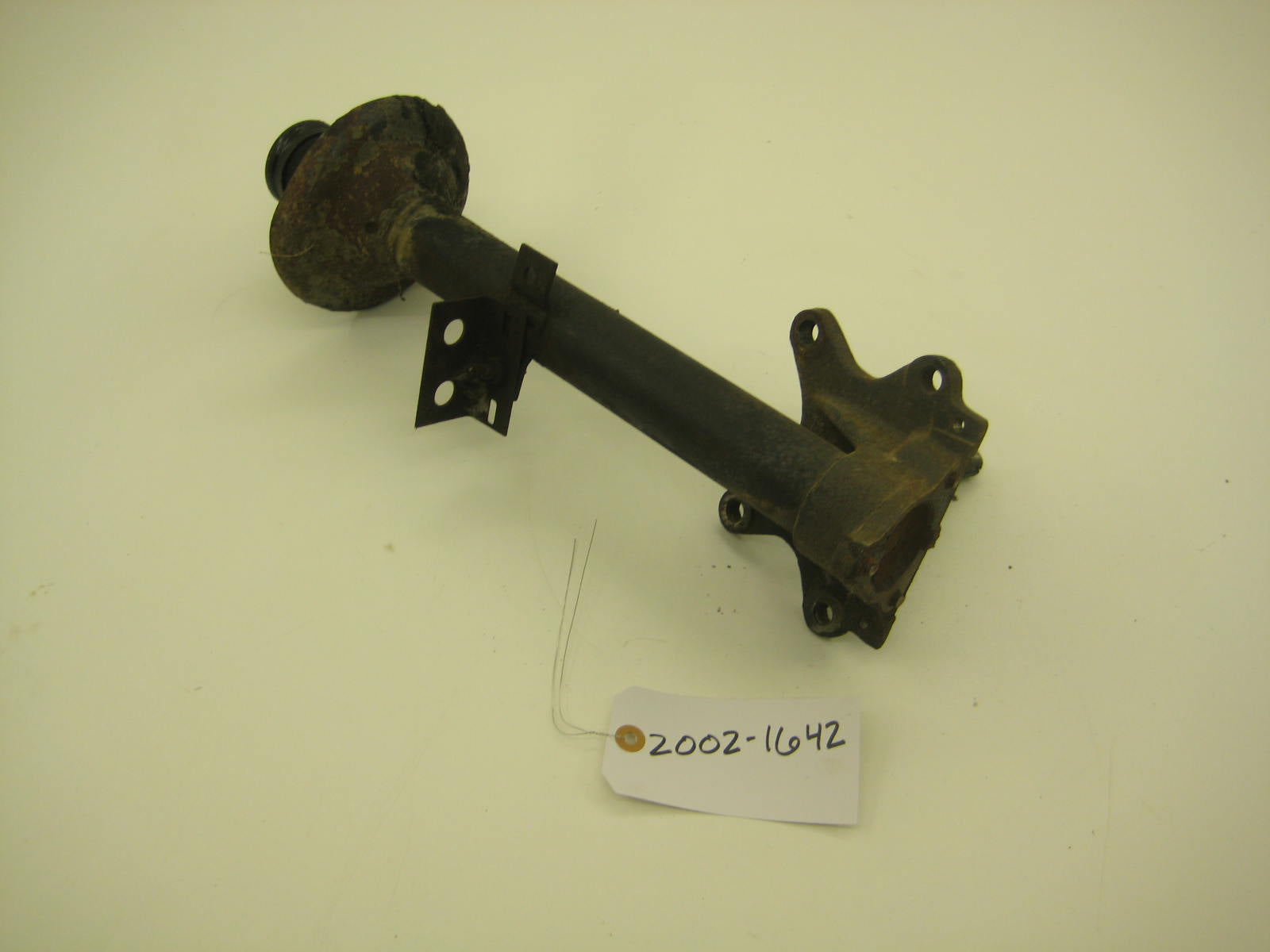 bmw 2002 2002tii e10 front strut housing 2