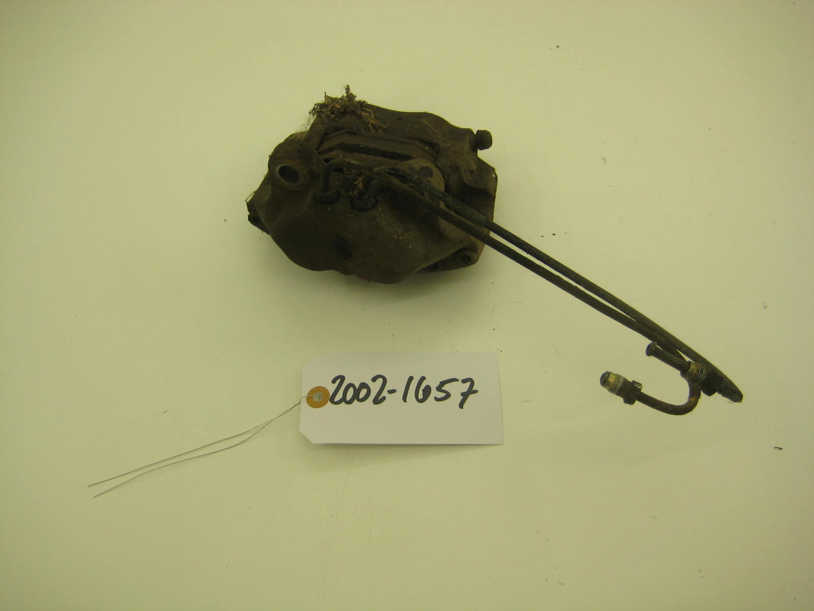 bmw 2002 2002tii e10 front brake caliper passenger