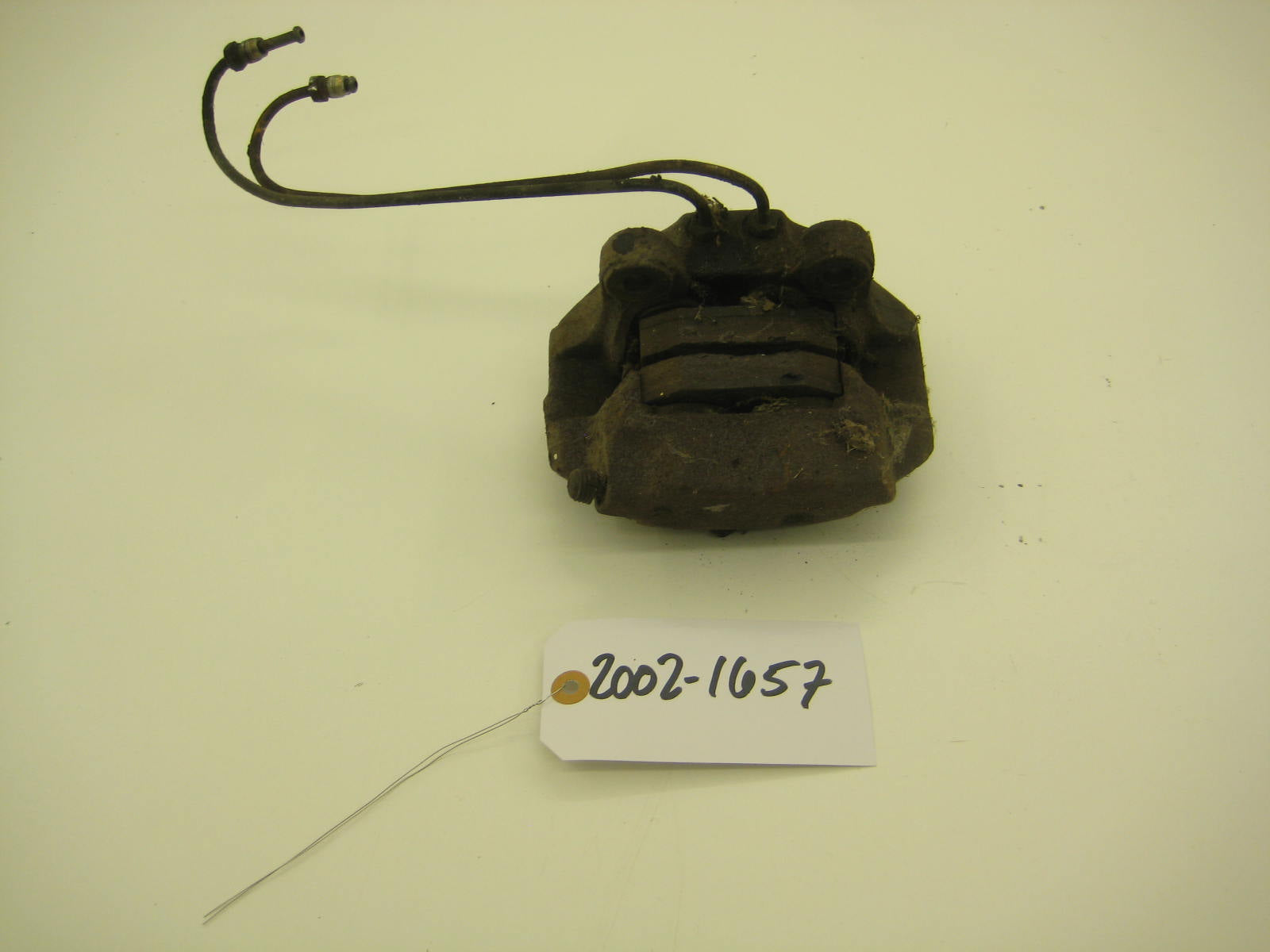bmw 2002 2002tii e10 front brake caliper passenger
