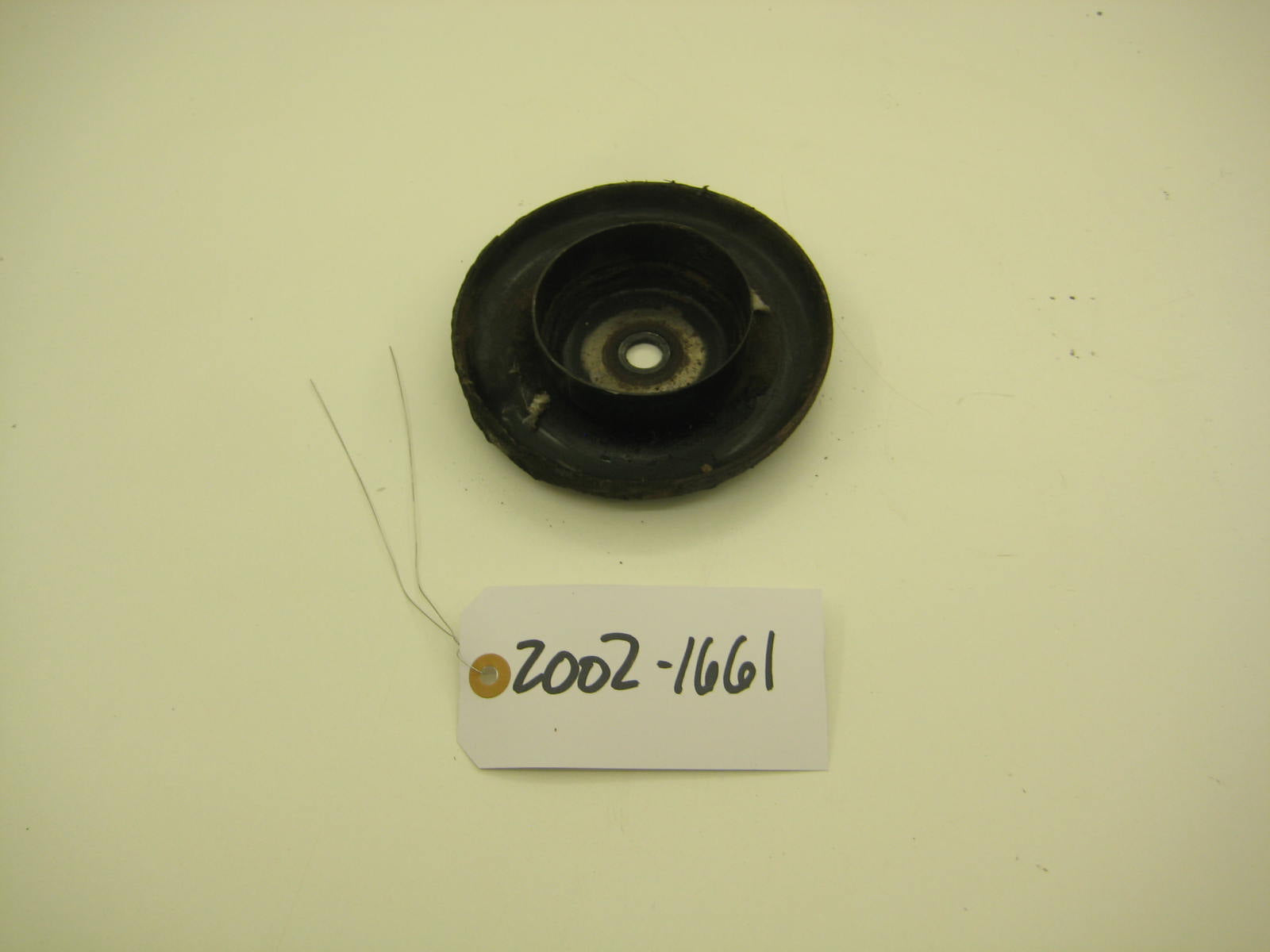 bmw 2002 2002tii e10 upper spring hat
