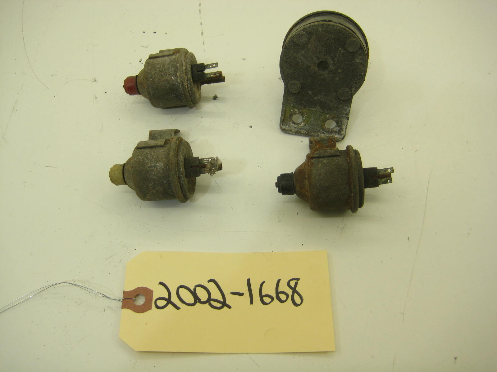 M10 Emissions Valves