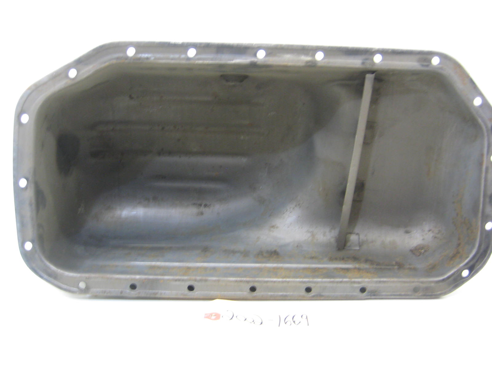 M10 2002 Oil Pan
