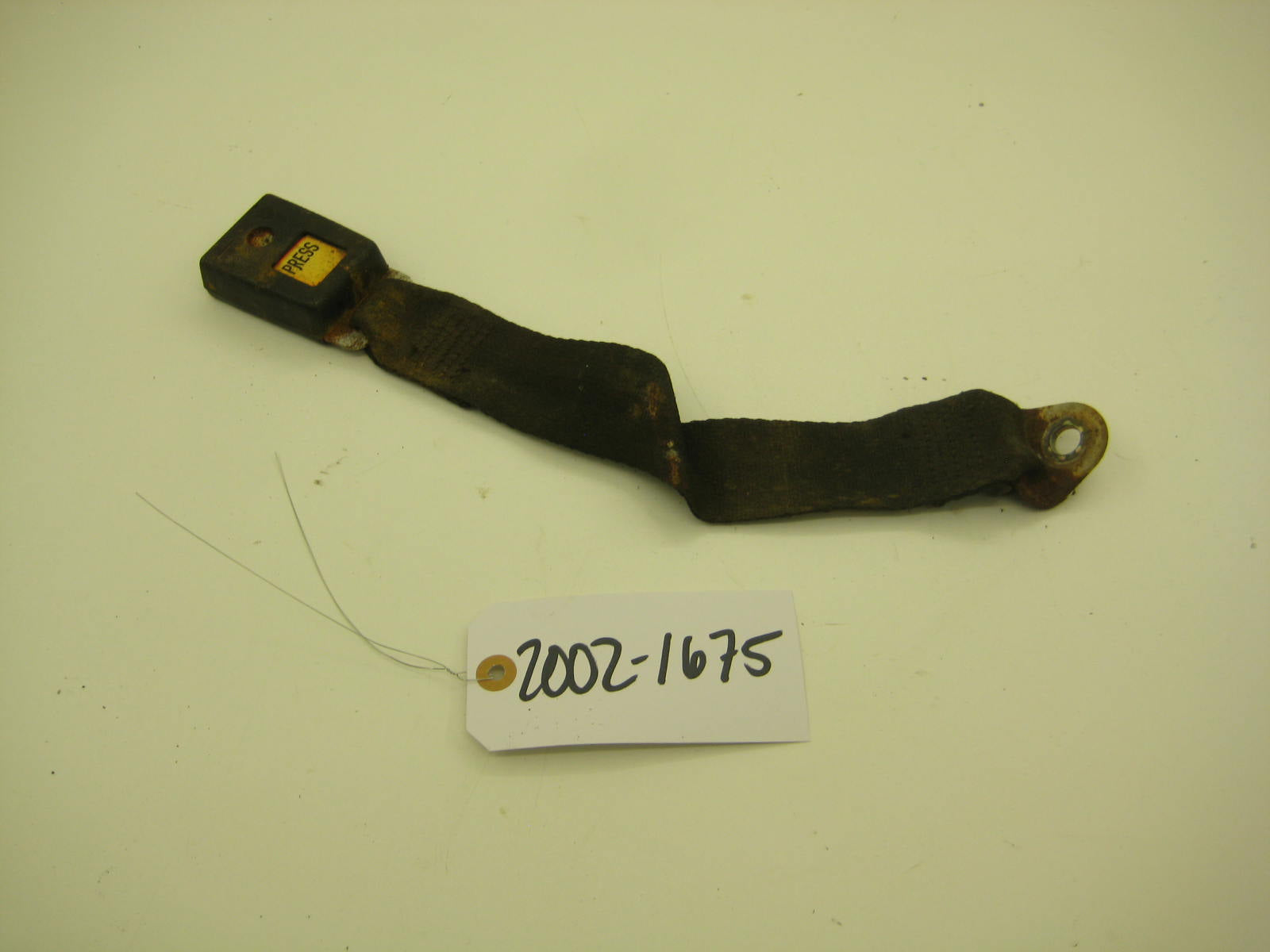 bmw 2002 2002tii e10 rear seat belt reciever 3