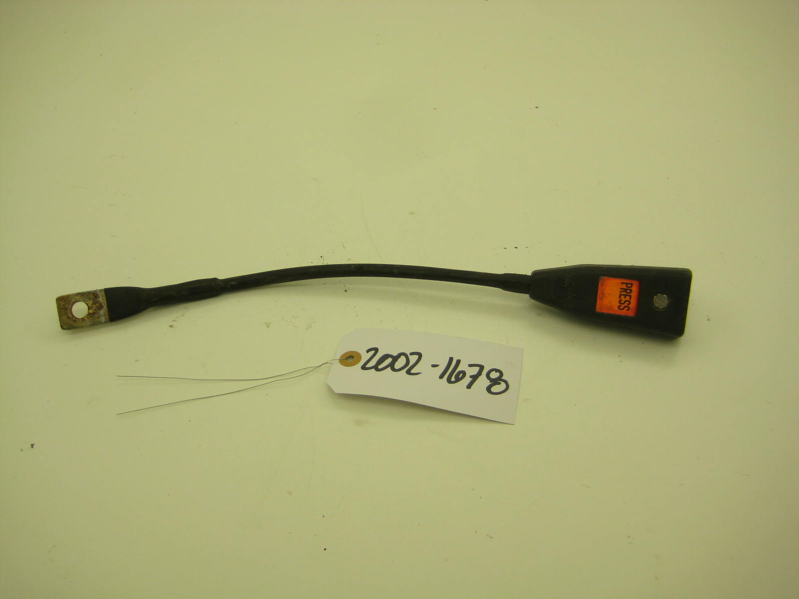 bmw 2002 2002tii e10 passenger side seat belt reciever