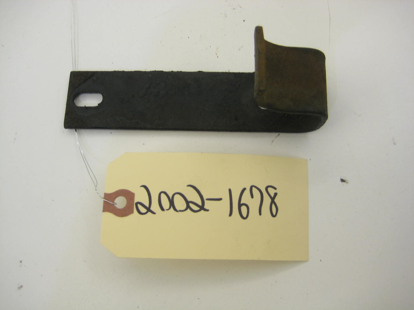 Right Passenger Side Mount Limiter Bracket