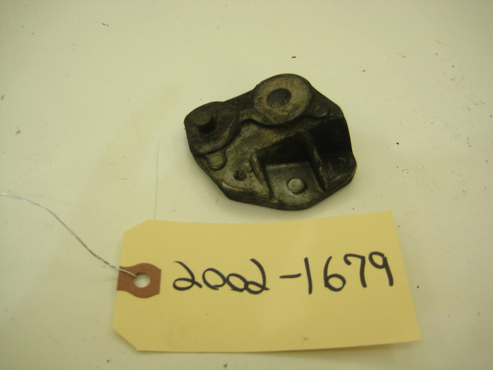 M10 E21 Warm Up Valve Mount