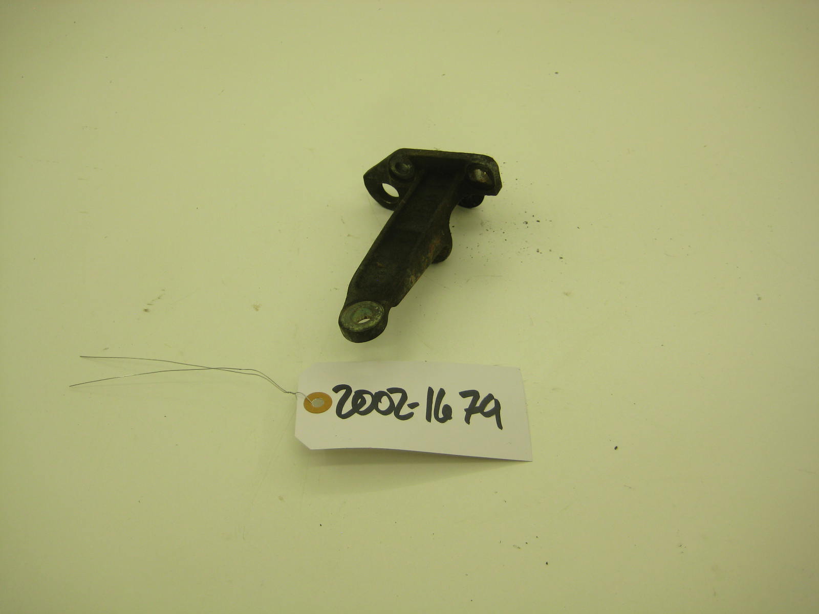 bmw 2002 2002tii e10 upper alternator bracket