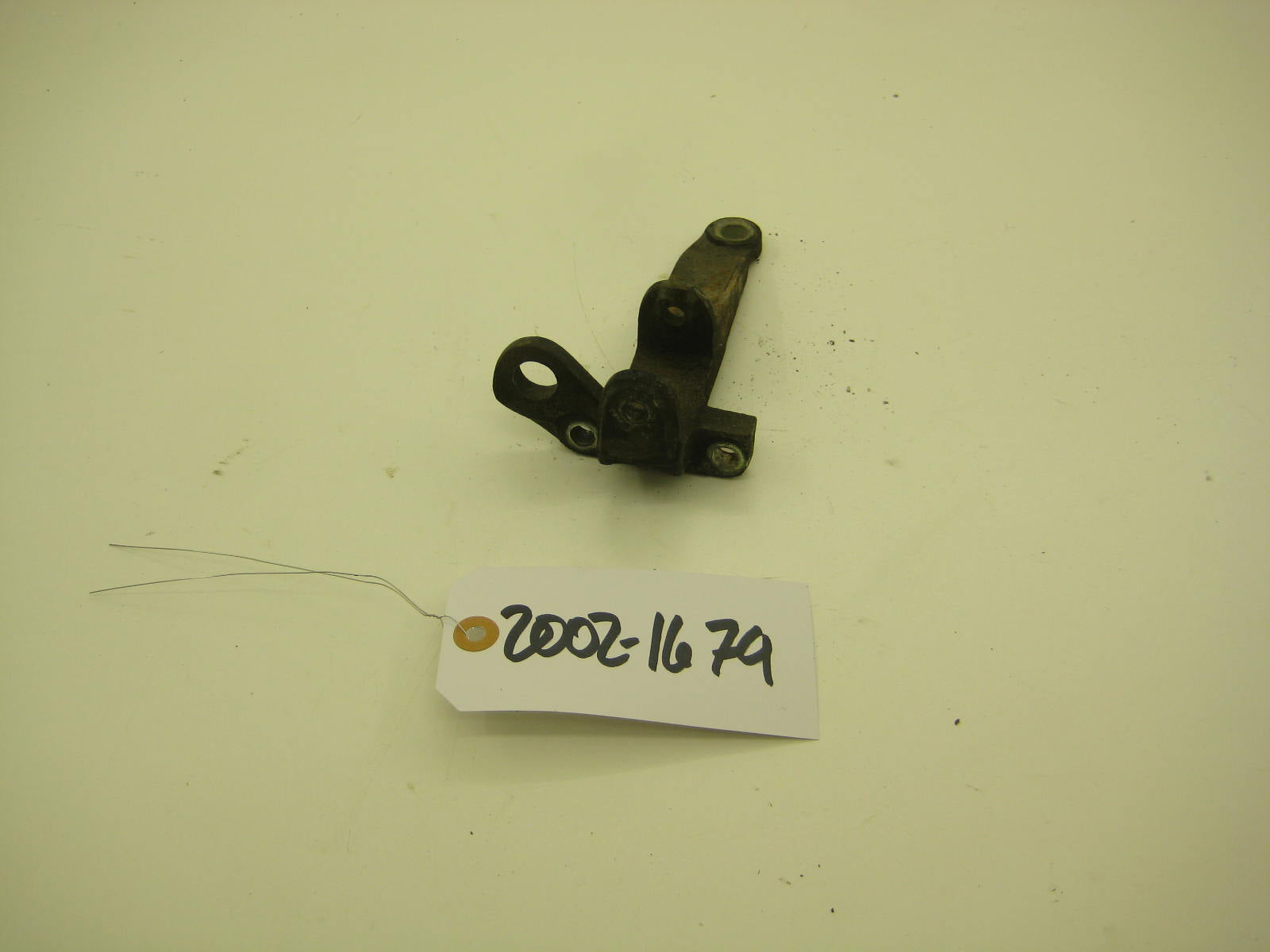 bmw 2002 2002tii e10 upper alternator bracket