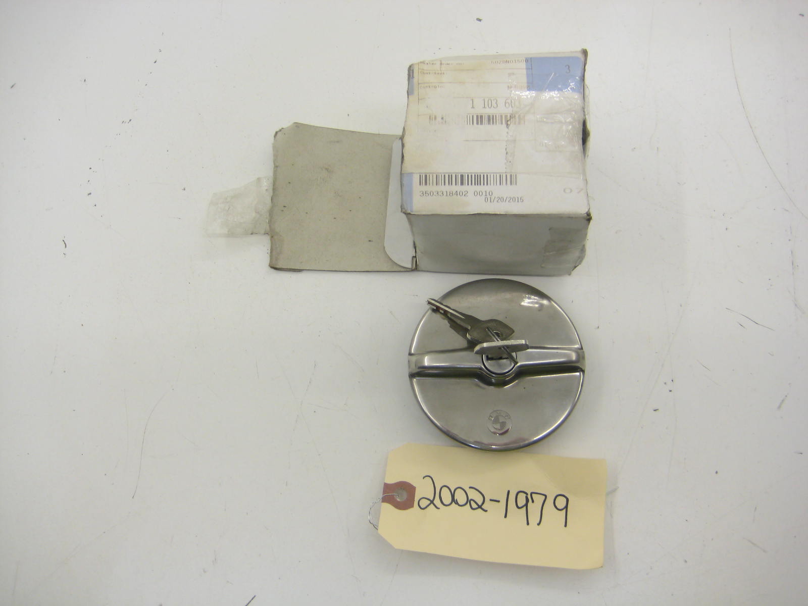 BMW 2002 E10 Locking Gas Cap   NEW 16 11 1 103 603 2002 1979