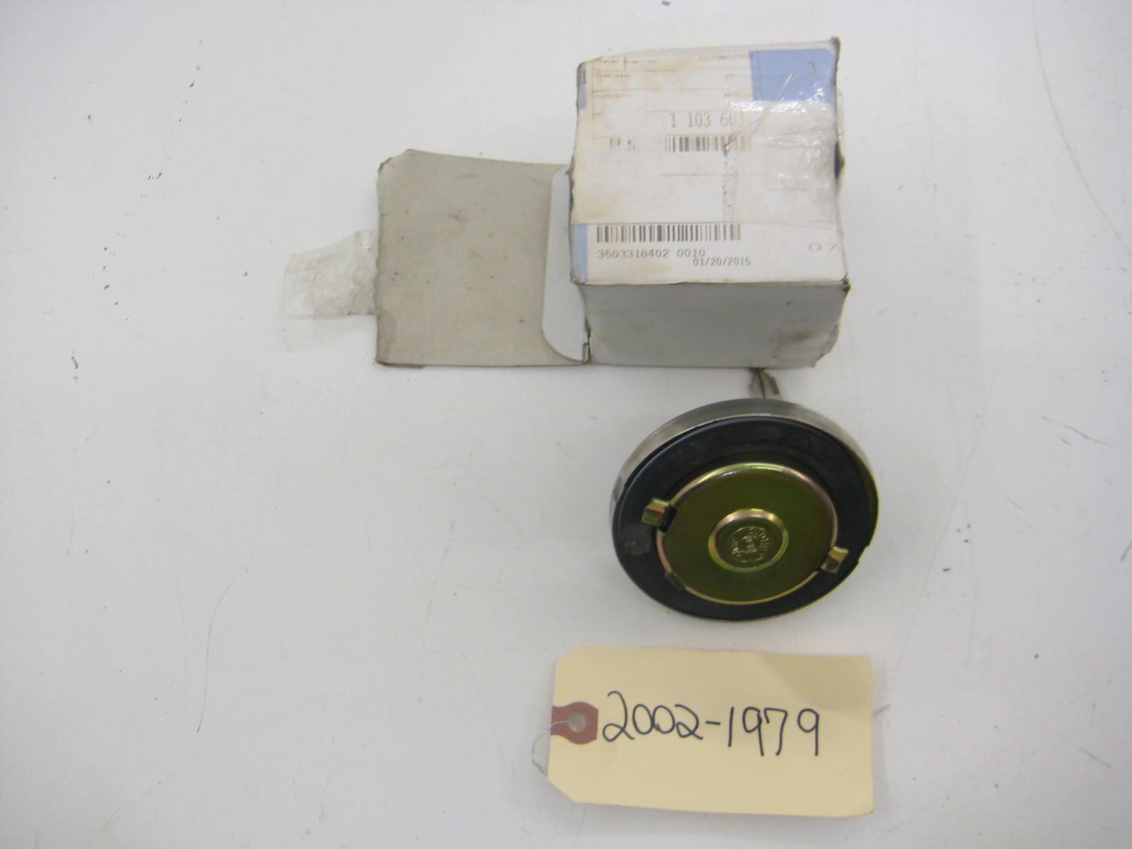 BMW 2002 E10 Locking Gas Cap   NEW 16 11 1 103 603 2002 1979