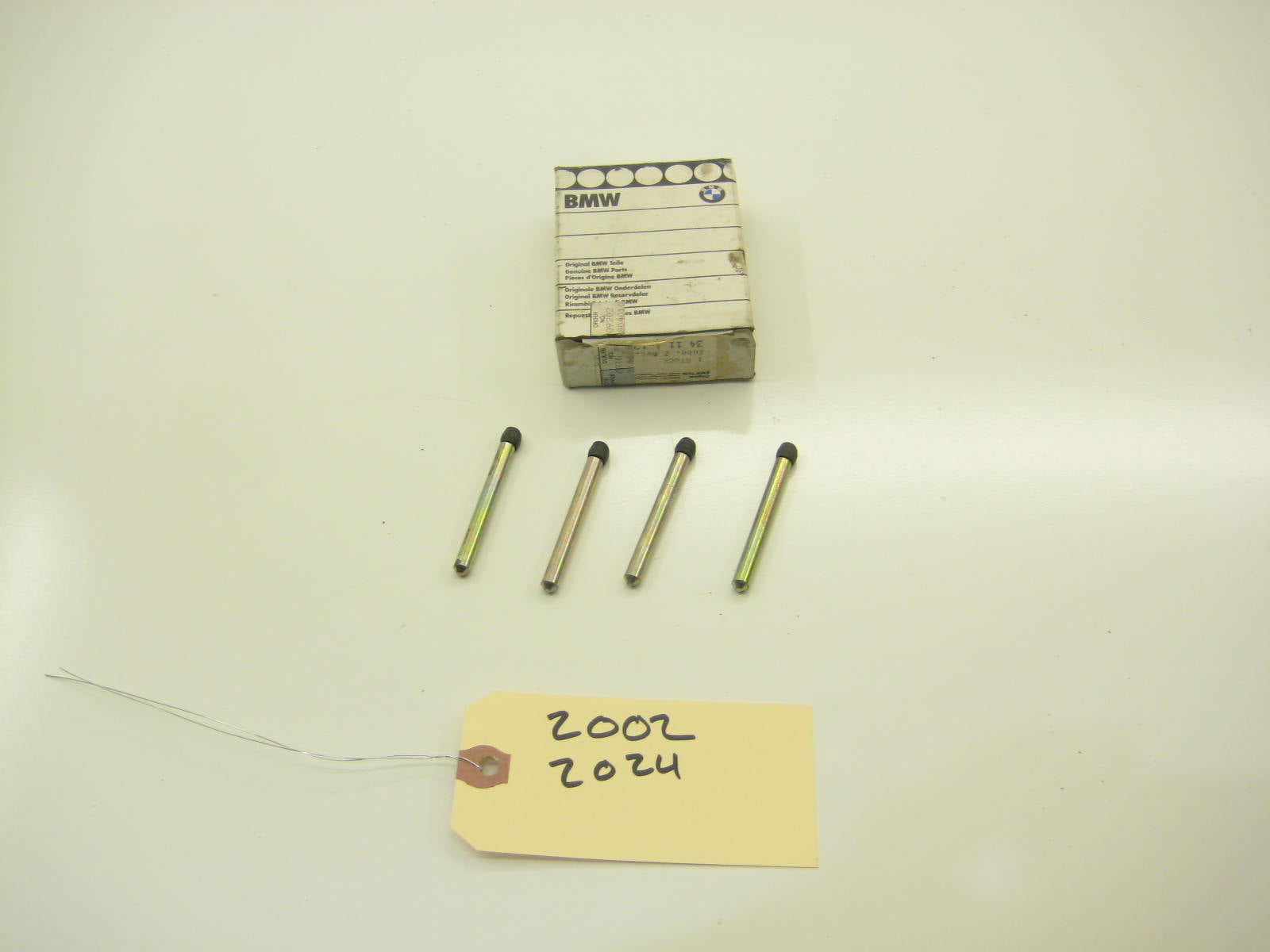34 11 1 121 938 Brake Pad Pins