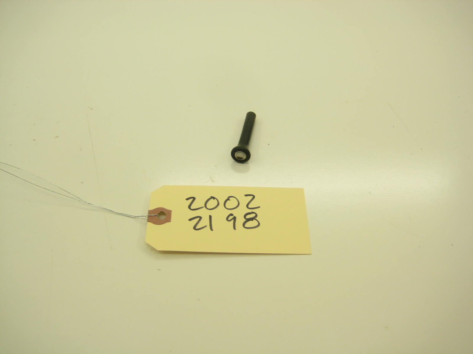 Plastic Lock Cap Pull