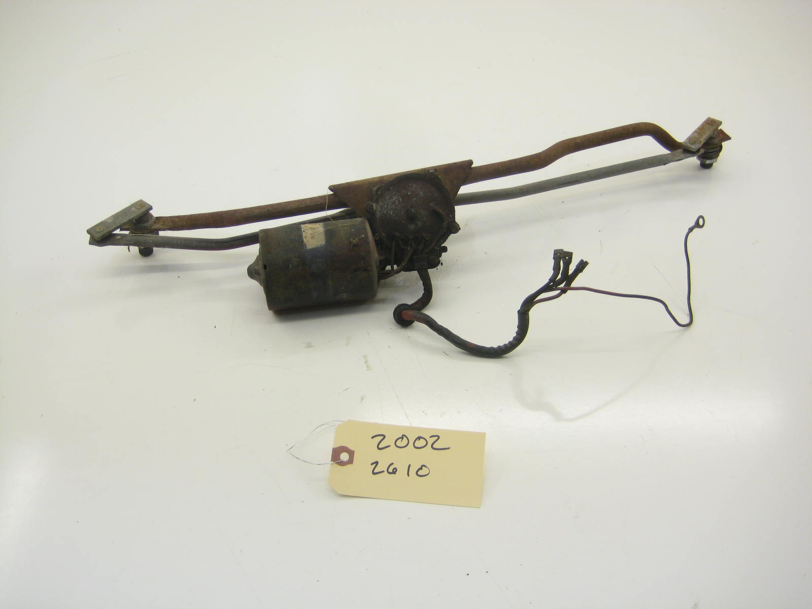Windshield Wiper Assembly (EARLY)
