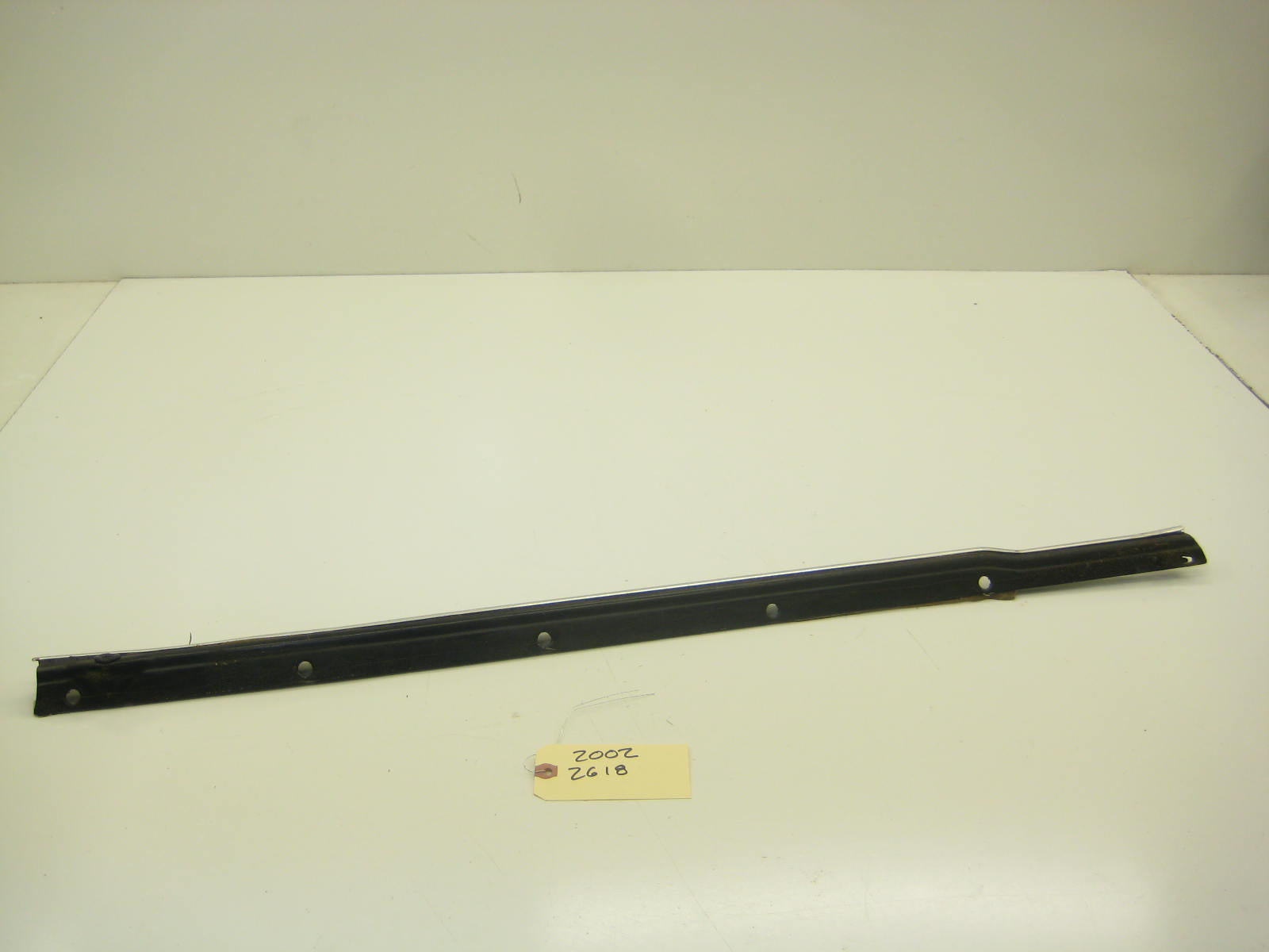 Drivers Side Top Of Door Panel Trim
