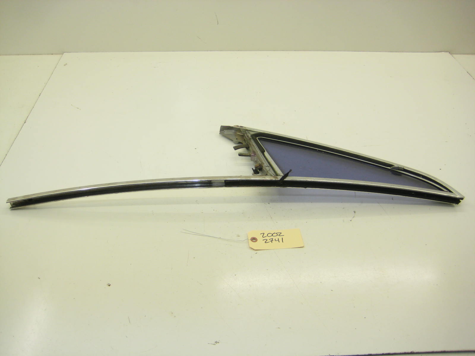 Drivers Left Front Crank Out Window