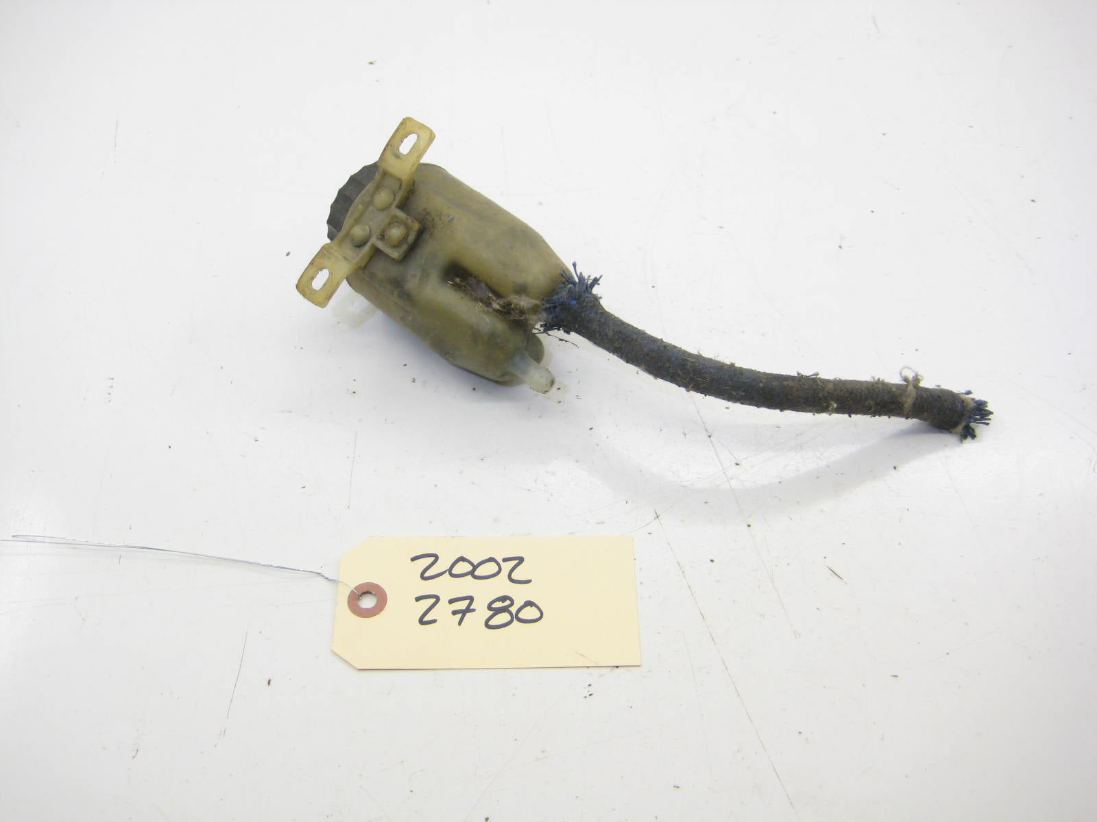 Brake Fluid Reservoir (NO Clutch Line)